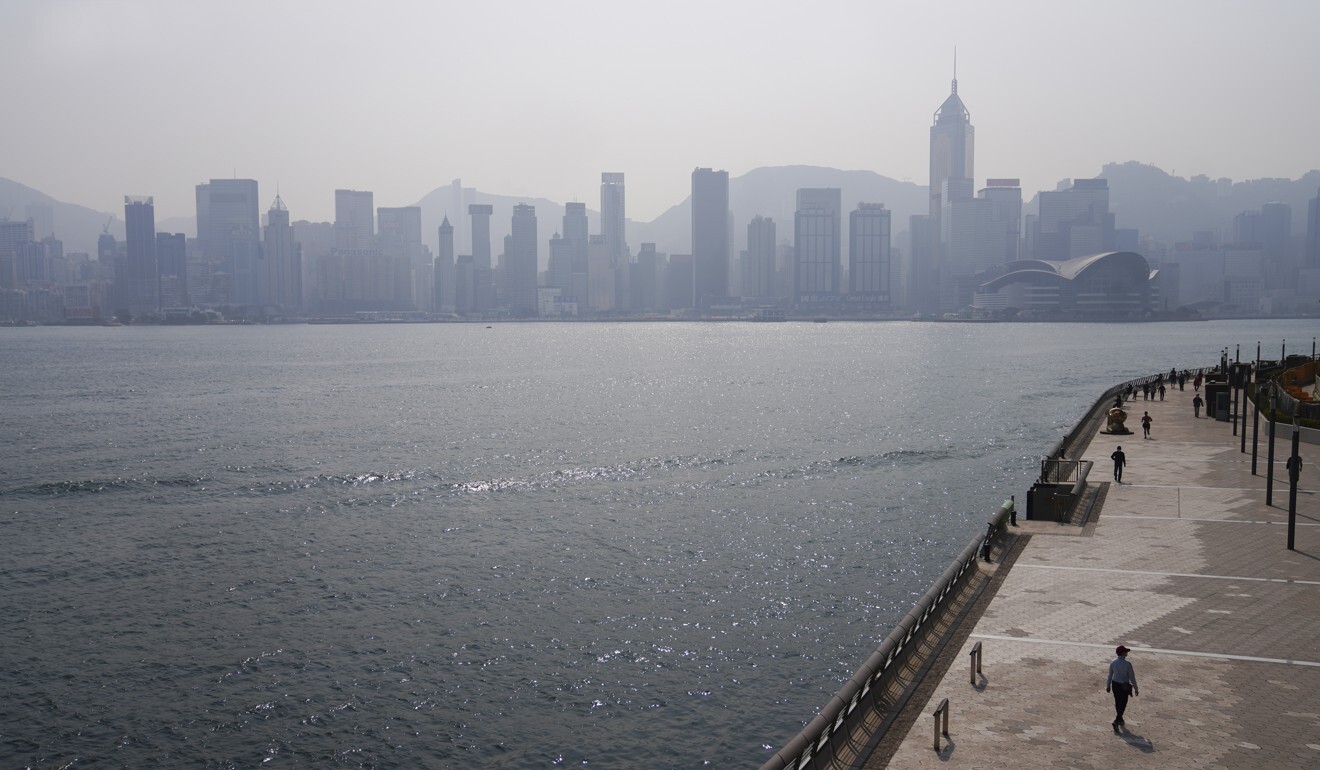 Air pollution and smog cover Hong Kong Island last month. Photo: Sam Tsang