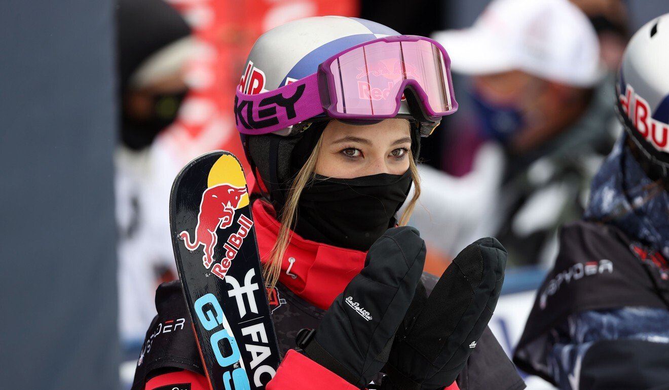 Article>17-year-old Eileen Gu, China's next sports icon?</Article>