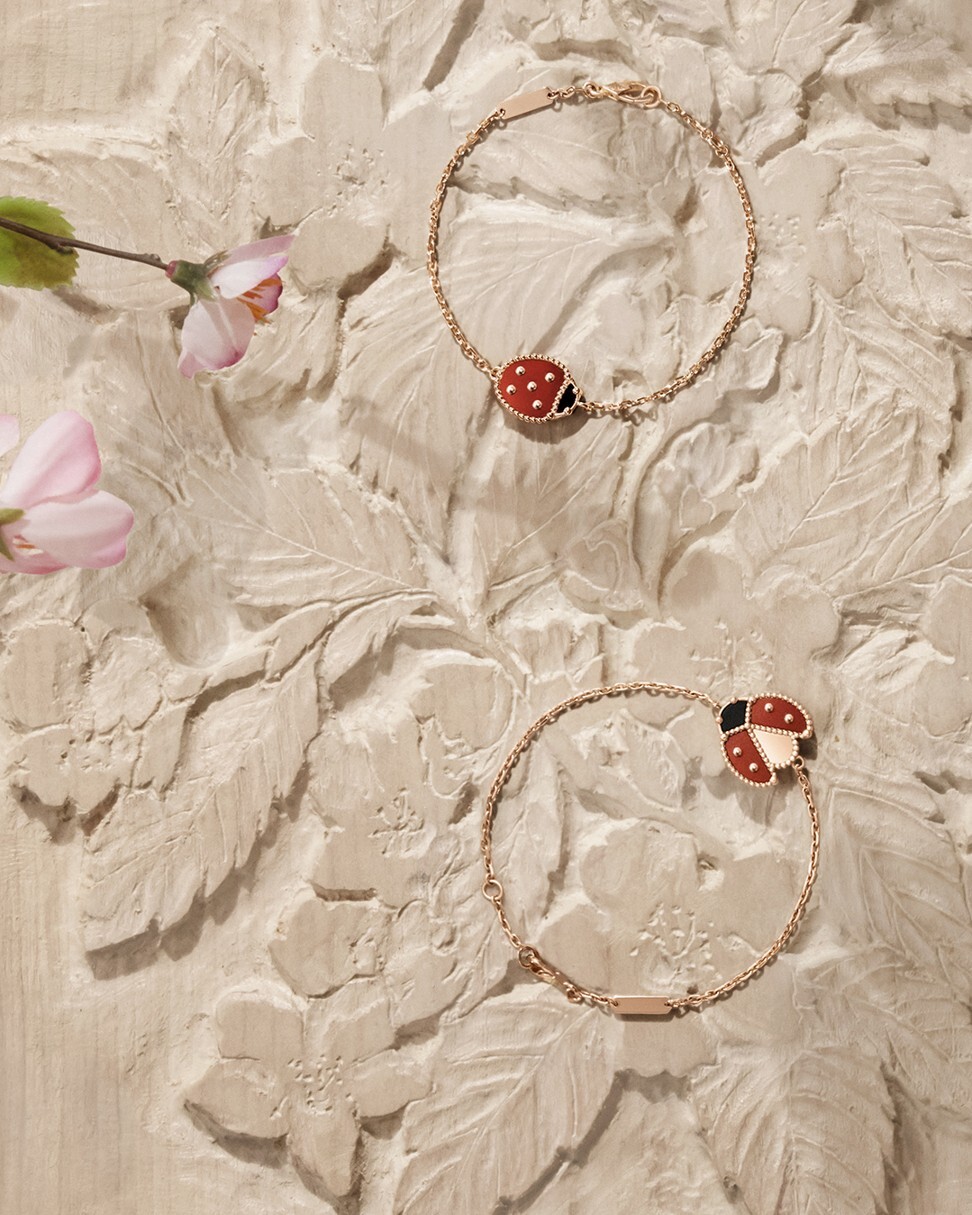 Lucky Spring bracelet, plum blossom
