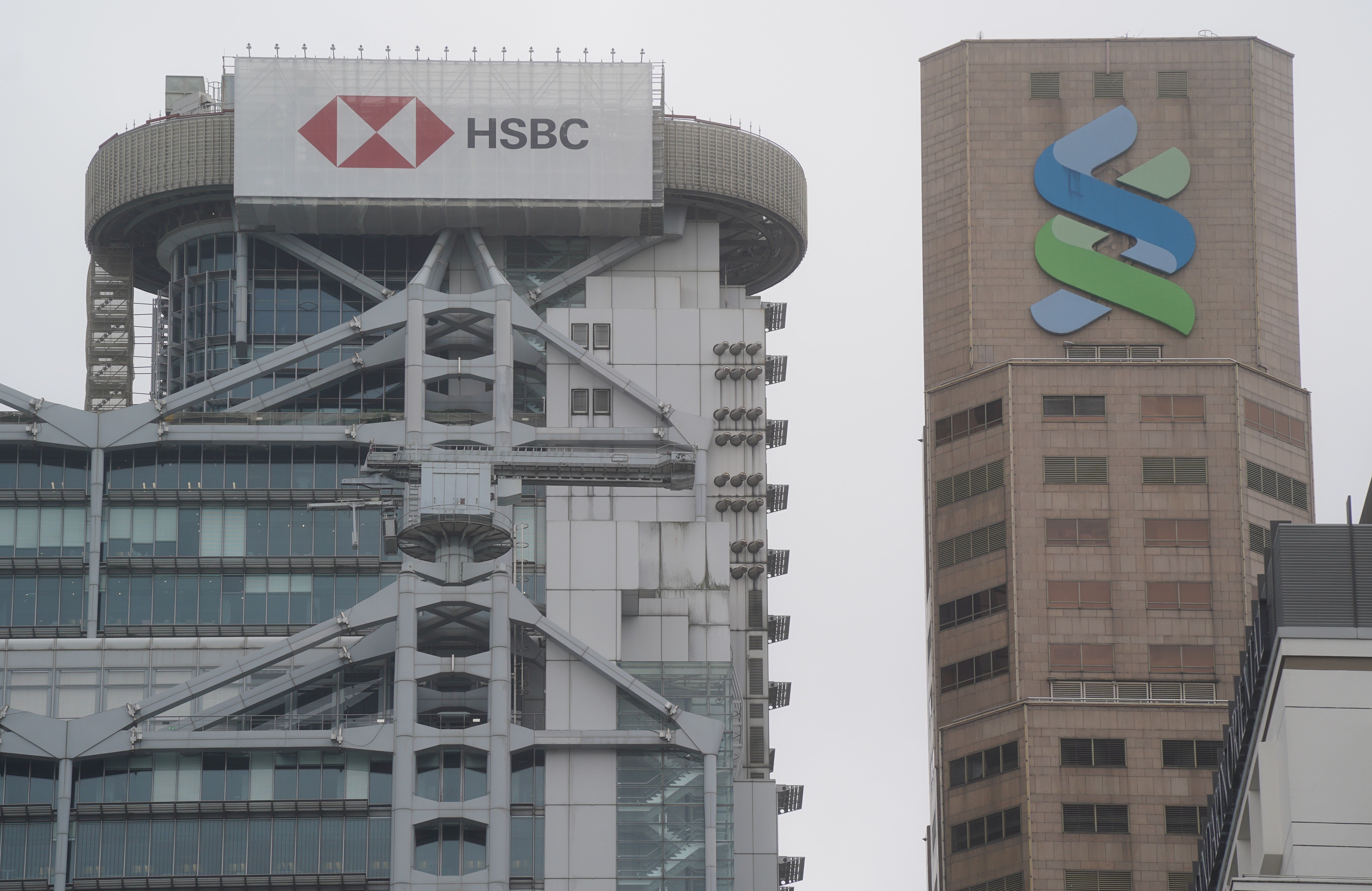 Hong Kong’s biggest lenders are spending billions to hire wealth managers and beefing up their China teams in preparation for the imminent launch of the new connect scheme. Photo: Sam Tsang