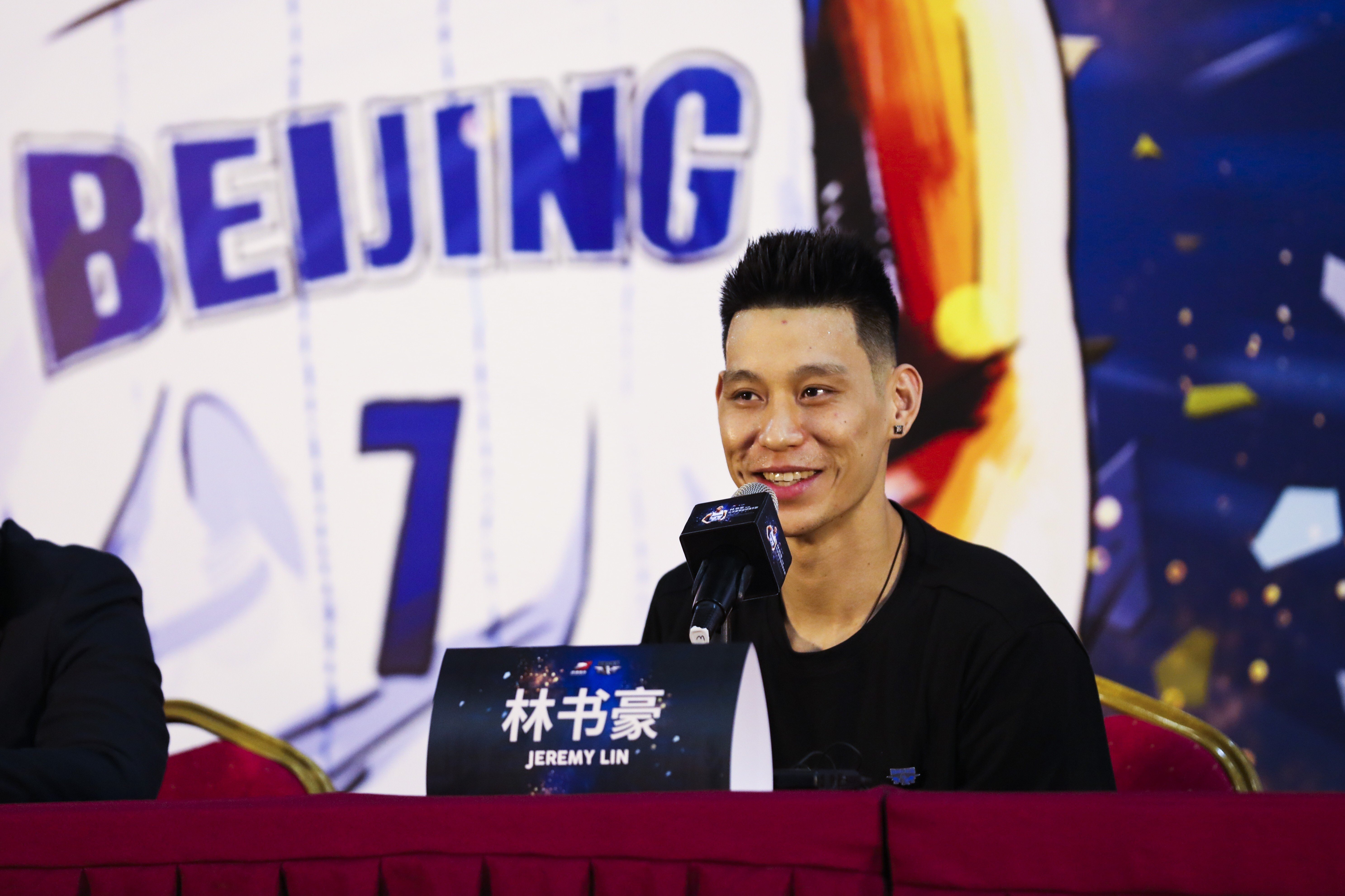 Jeremy Lin speaks to the press at a Beijing Ducks media conference in 2019. Lin may return to China after his NBA dream ended without a contract. Photo: VCG/VCG via Getty Images