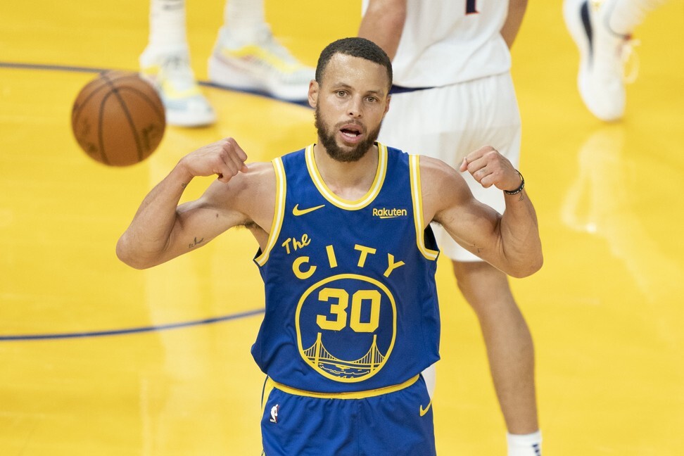 Golden State Warriors guard Stephen Curry celebrates after scoring against the Phoenix Suns during the third quarter at the Chase Center. Photo: USA TODAY Sports