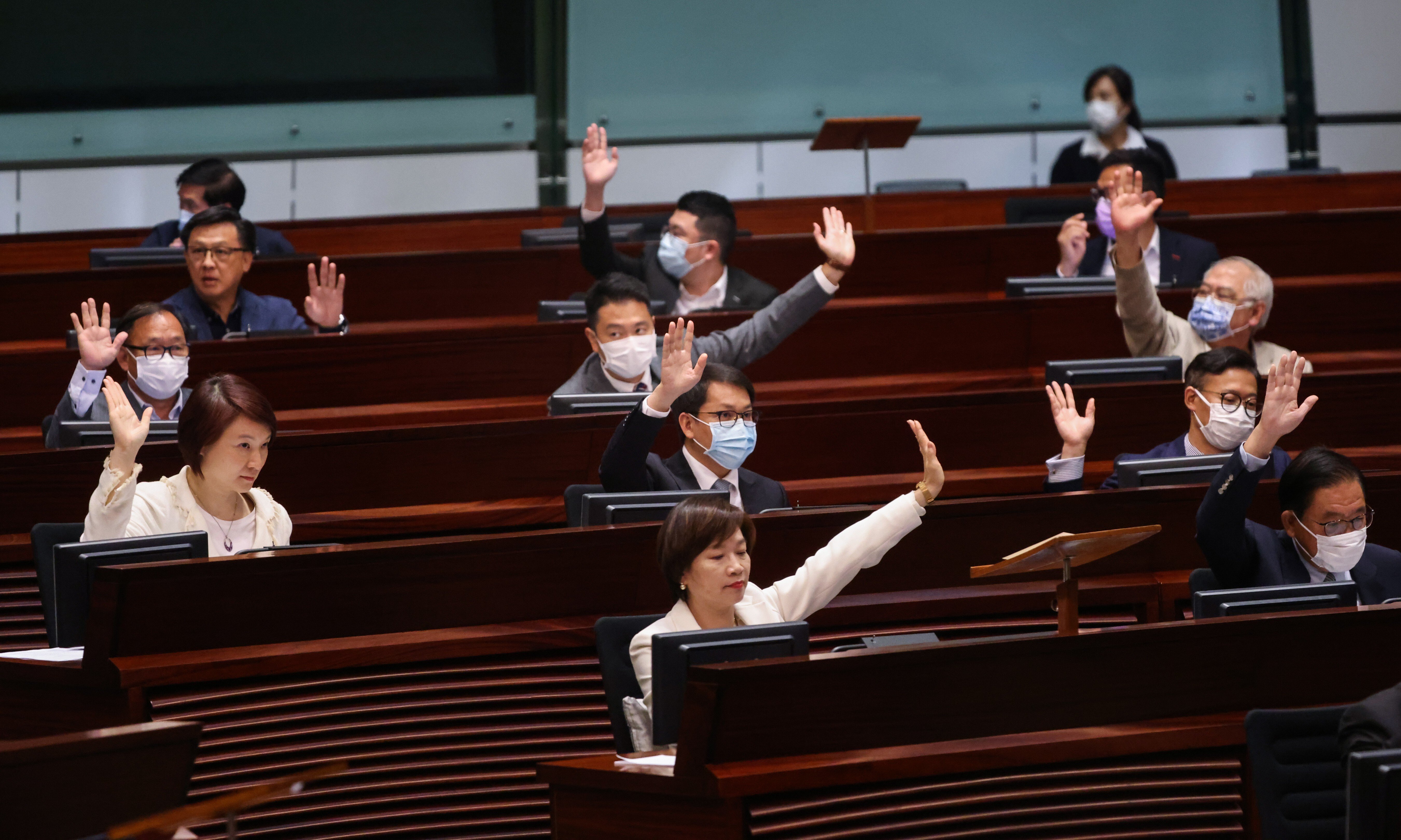 Legislative Council members approve the bill on Thursday revamping the city’s electoral system. Photo: K. Y. Cheng