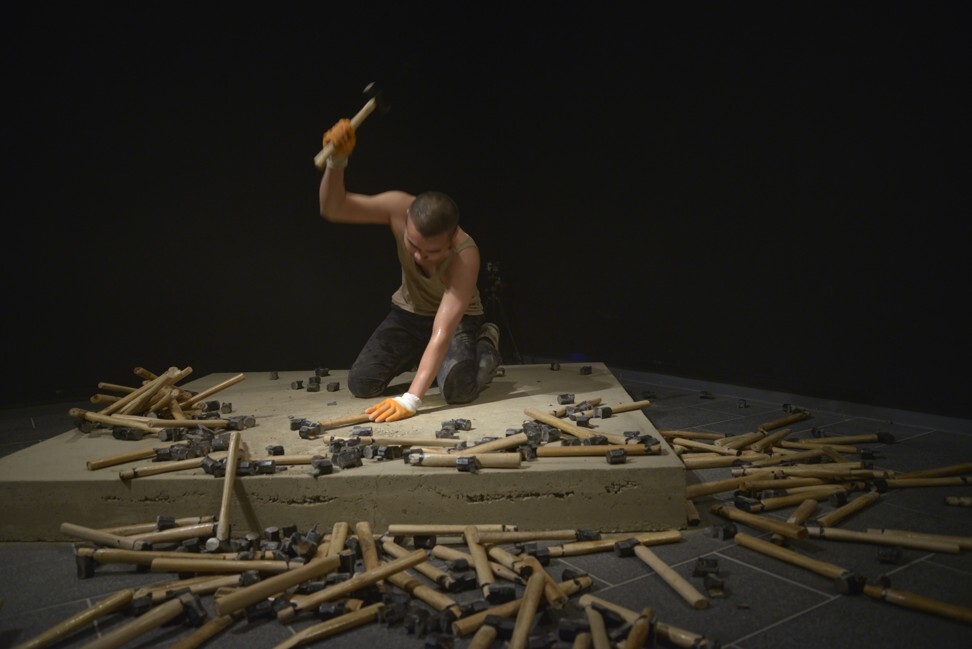 Li Binyuan puts on a performance at the arts centre in 2015. Photo: Getty Images
