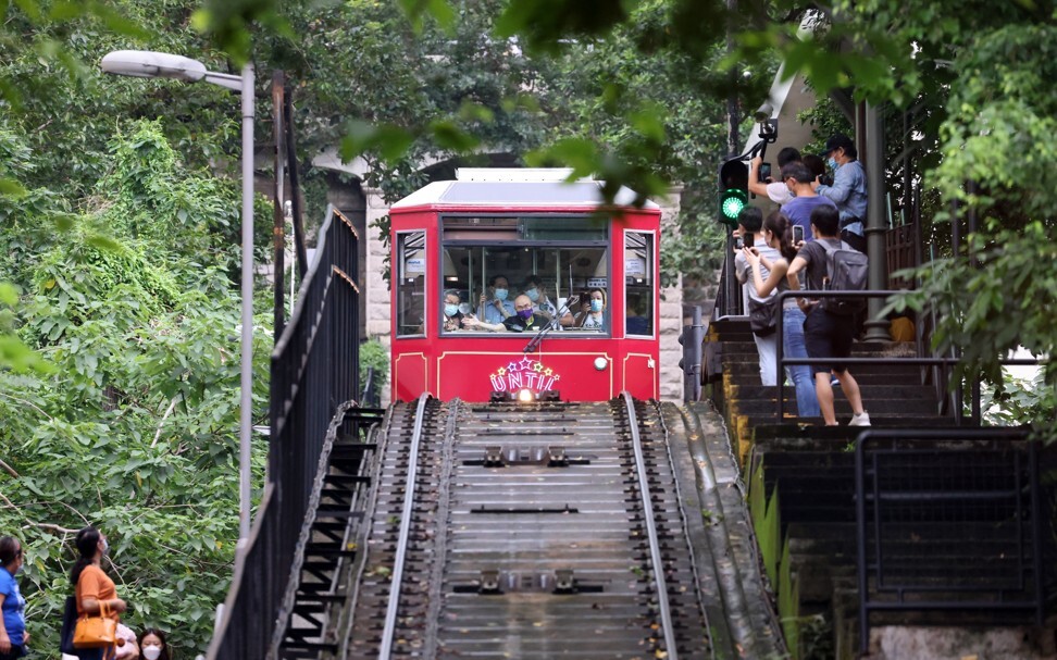 Hong Kong Peak Tram’s Final Day Before Lengthy Closure Draws Hundreds 