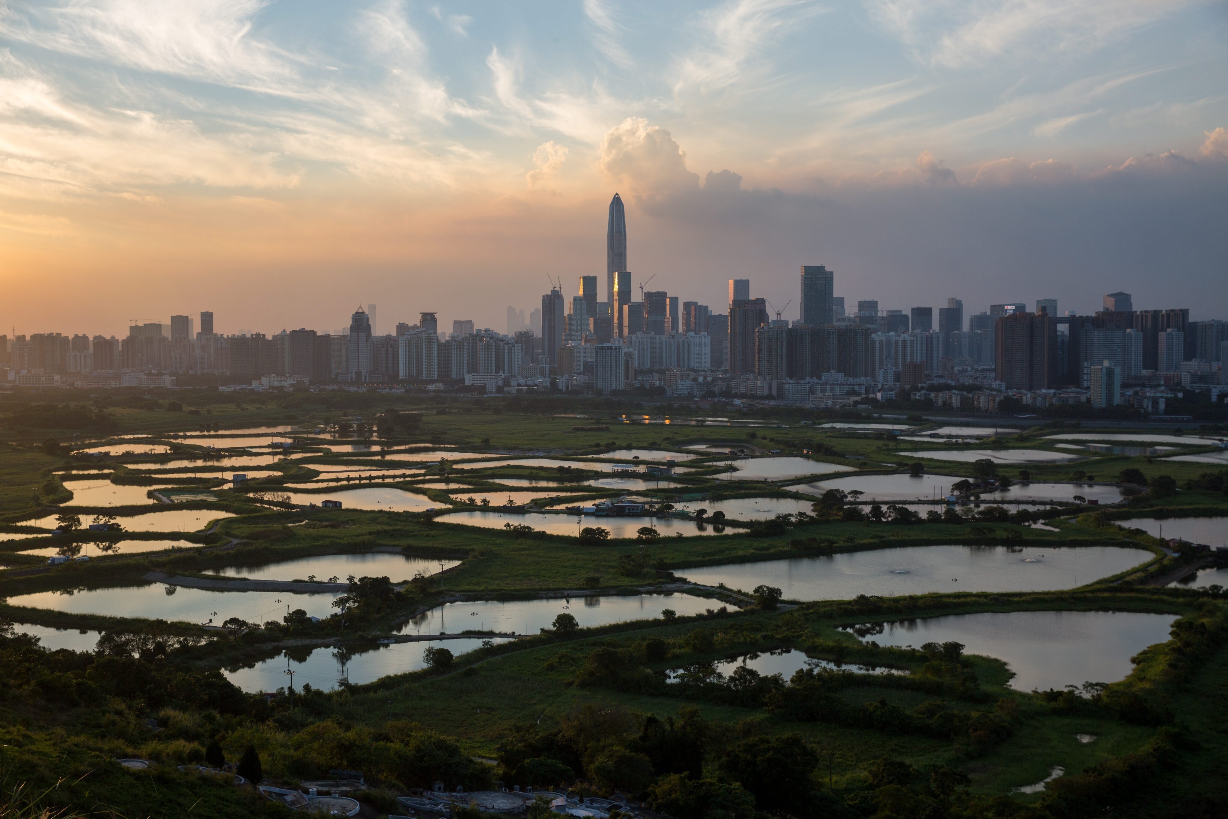 Shenzhen, as seen from Hong Kong. The Hong Kong-Shenzhen Innovation and Technology Park could boost data centre development, improve coordination with Shenzhen’s technology sector and fuel the strategic development of the Greater Bay Area. Photo: EPA