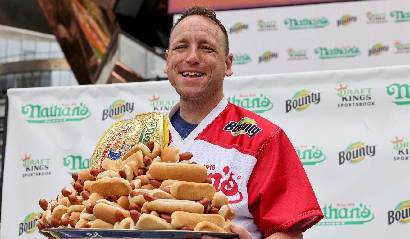 July 4 Glutton Joey Chestnut Eats 76 Hot Dogs In 10 Minutes, Breaks Own 