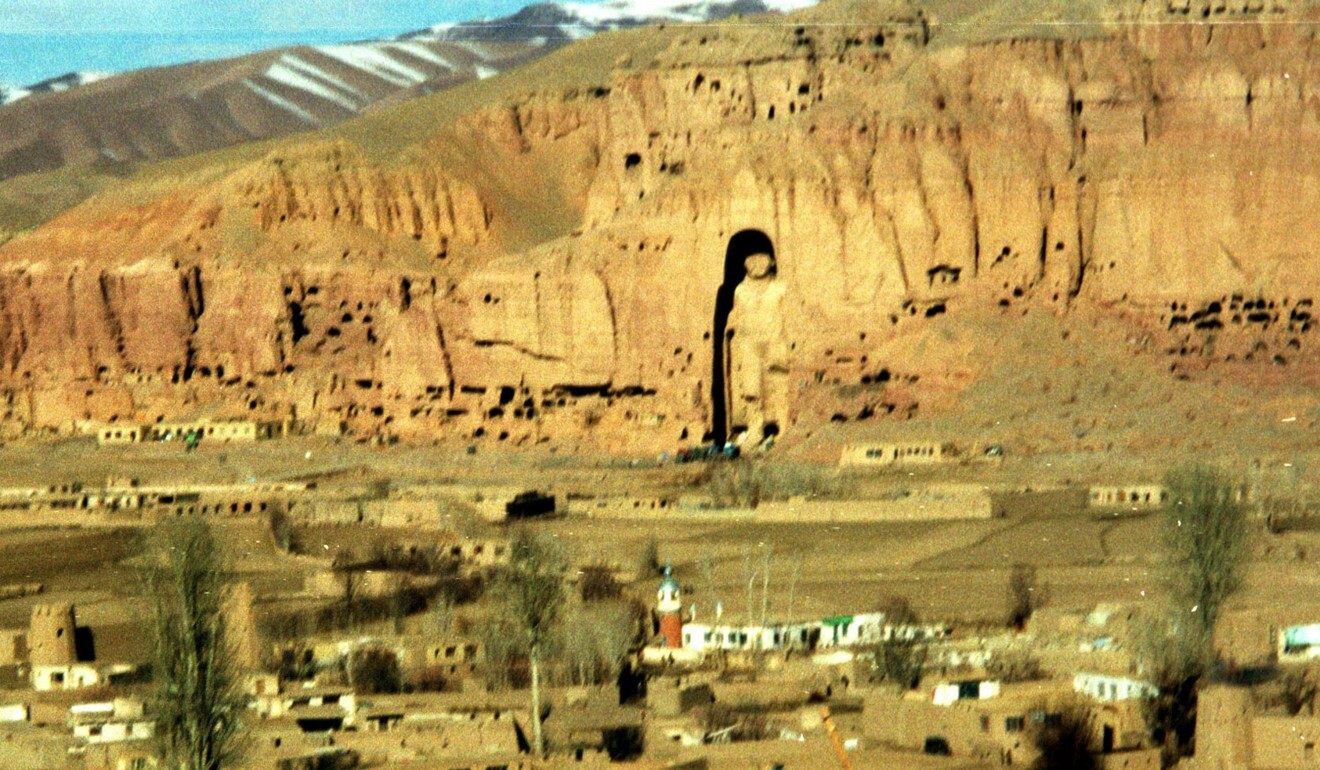 One of the Buddhas of Bamiyan in Afghanistan before they were smashed by the Taliban. Photo: Reuters