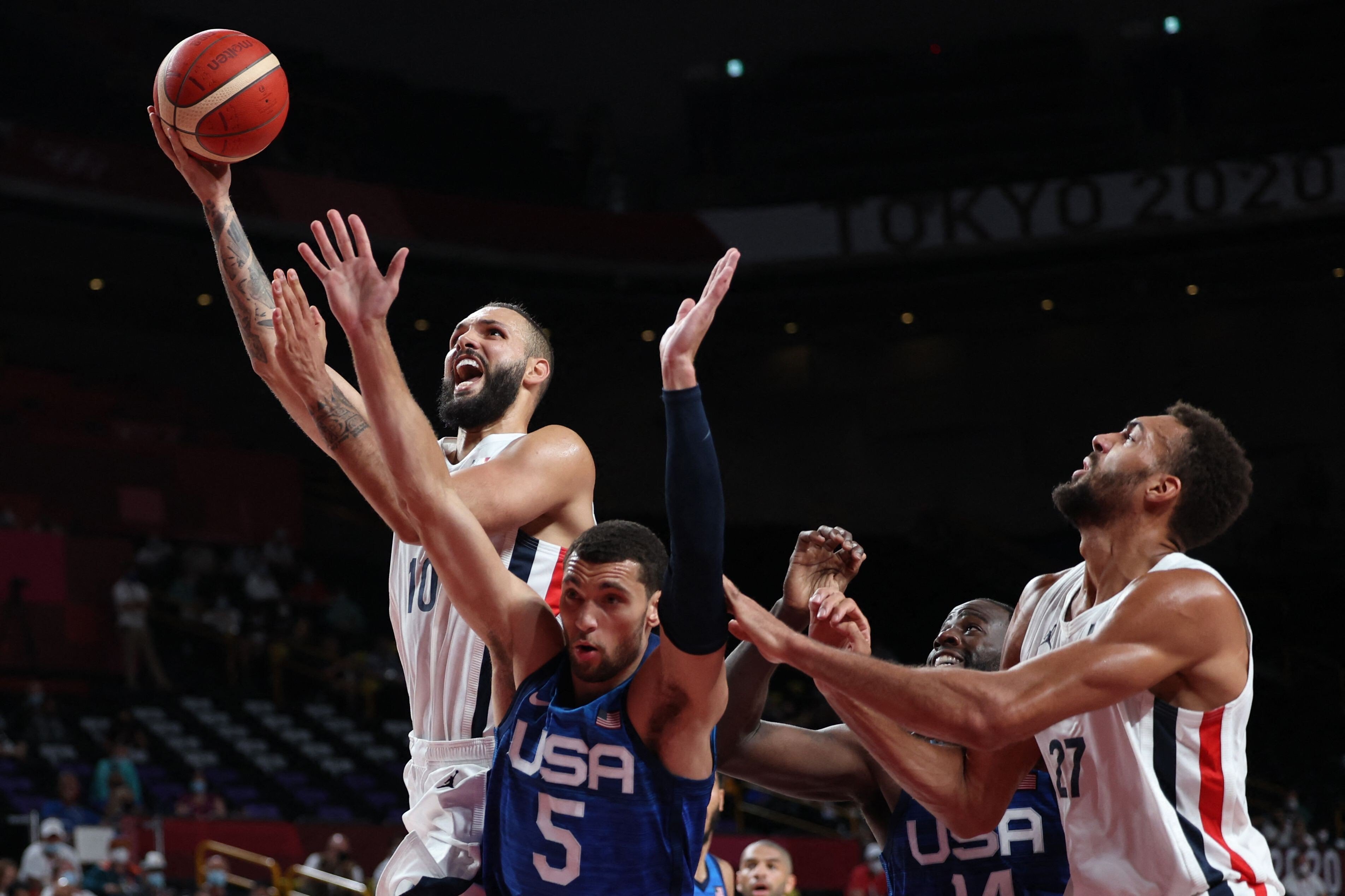 France’s Evan Fournier leads France to an upset victory over the US. Photo: AFP