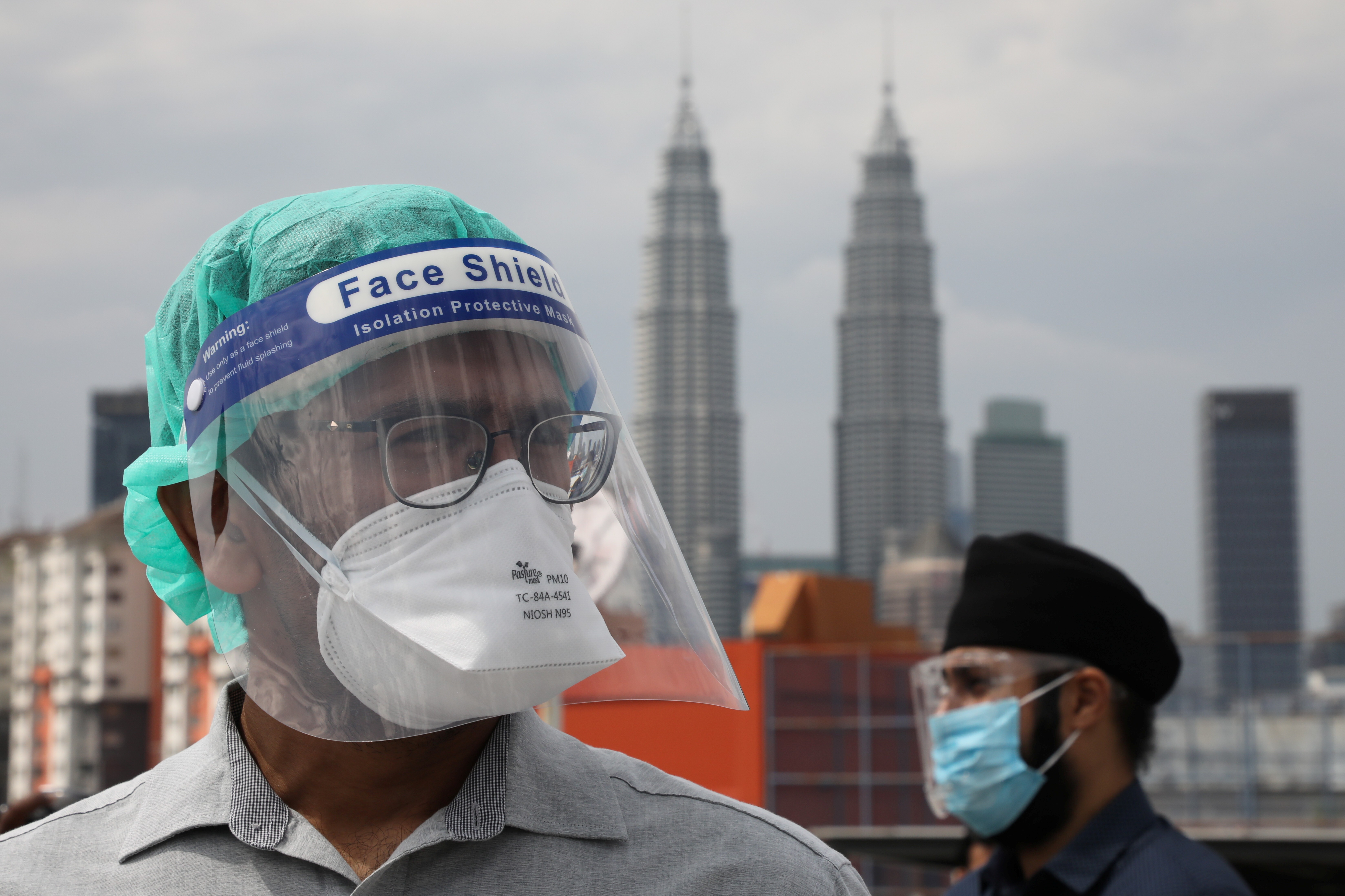 Contract doctors participate in a walkout strike at the Kuala Lumpur Hospital on July 26. Photo: Reuters