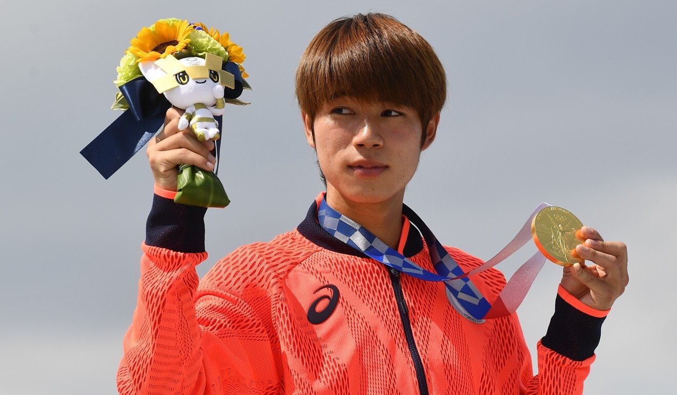 Yuto Horigome with his gold medal. Photo: Reuters