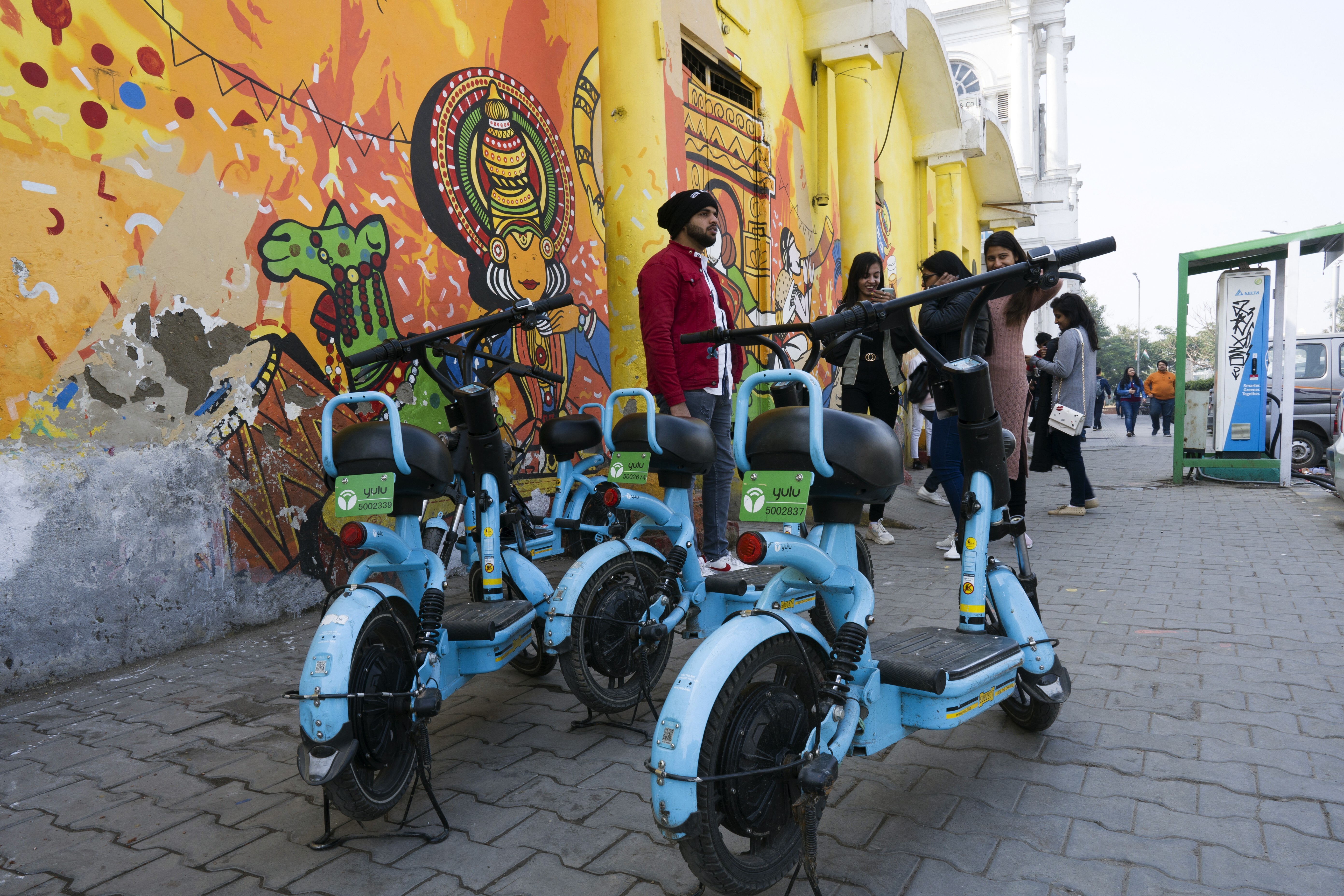 Ride-sharing bicycles parked at Connaught Place in New Delhi, India. Photo: Bloomberg