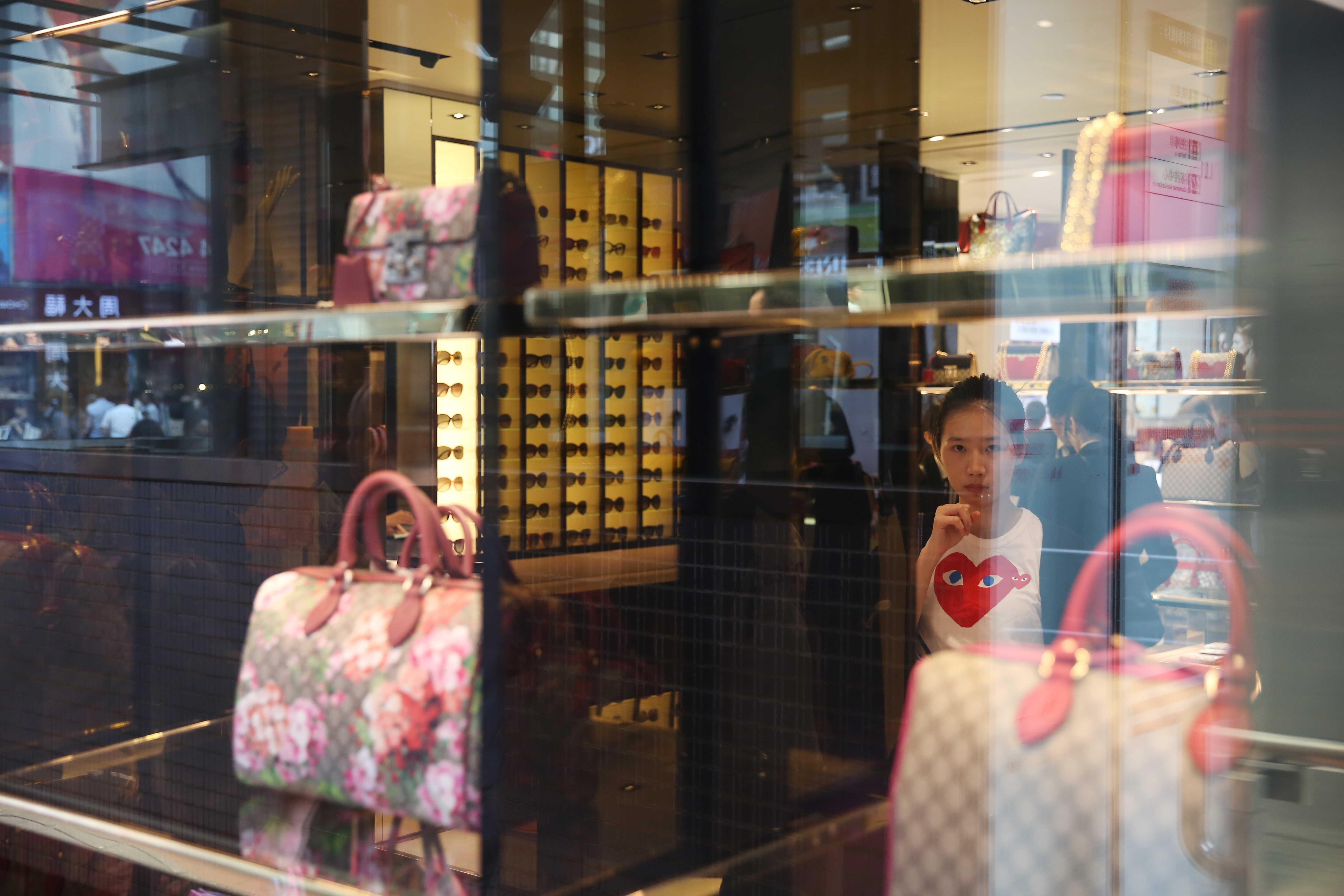 Customers shopping in Causeway Bay. Photo: Sam Tsang