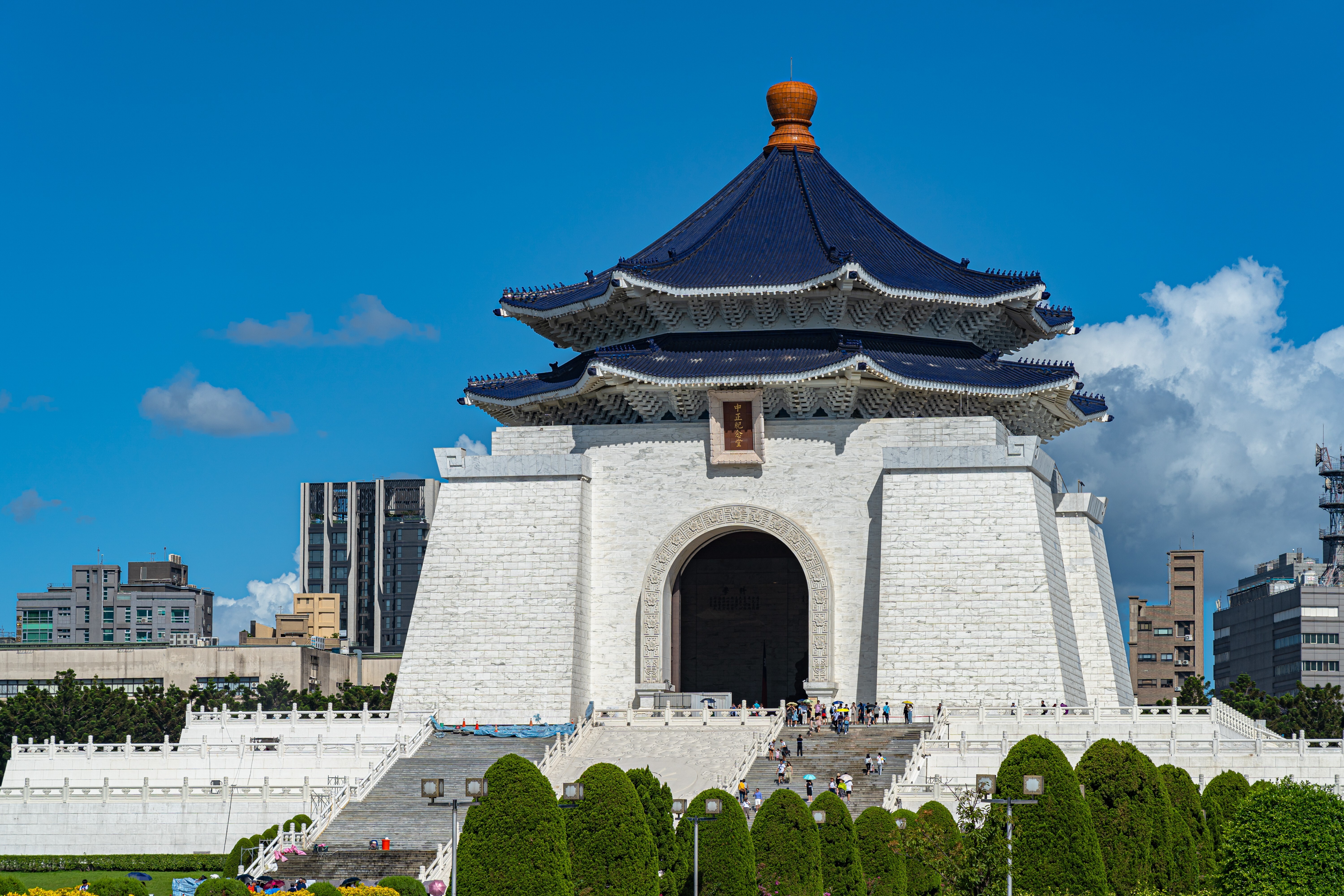 Taiwan S Chiang Kai Shek Memorial Hall Set To Lose Authoritarian Symbols And Giant Statue Of Former Kmt Leader South China Morning Post