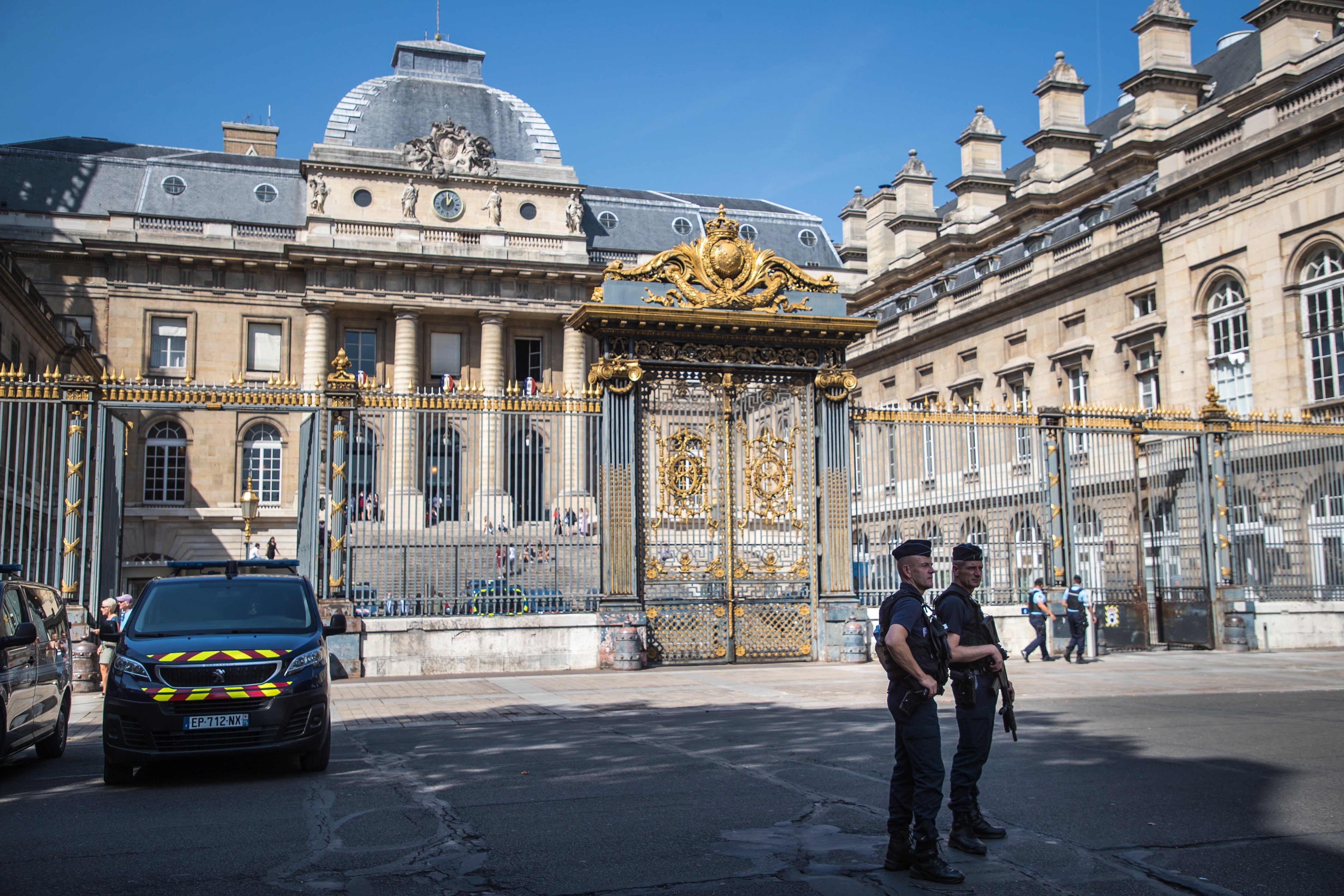 Policemen secure the courthouse in Paris as the trial over the November 2015 terrorist attacks begins inside. Photo: EPA-EFE