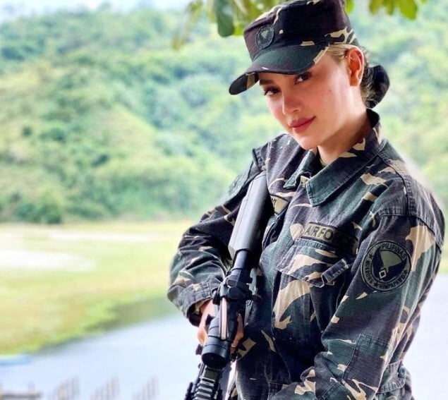 Actress Arci Munoz is also a member of the Philippine air force reserves. Photo: Internet