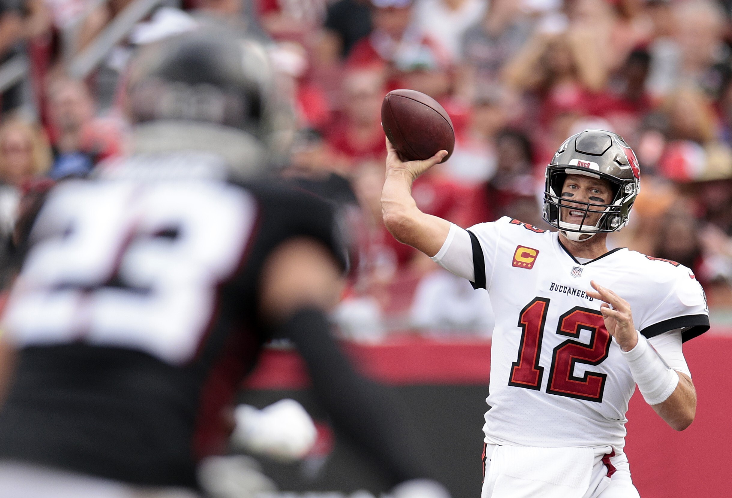 Tampa Bay Buccaneers: Tom Brady throws 5 TDs in win vs. Falcons