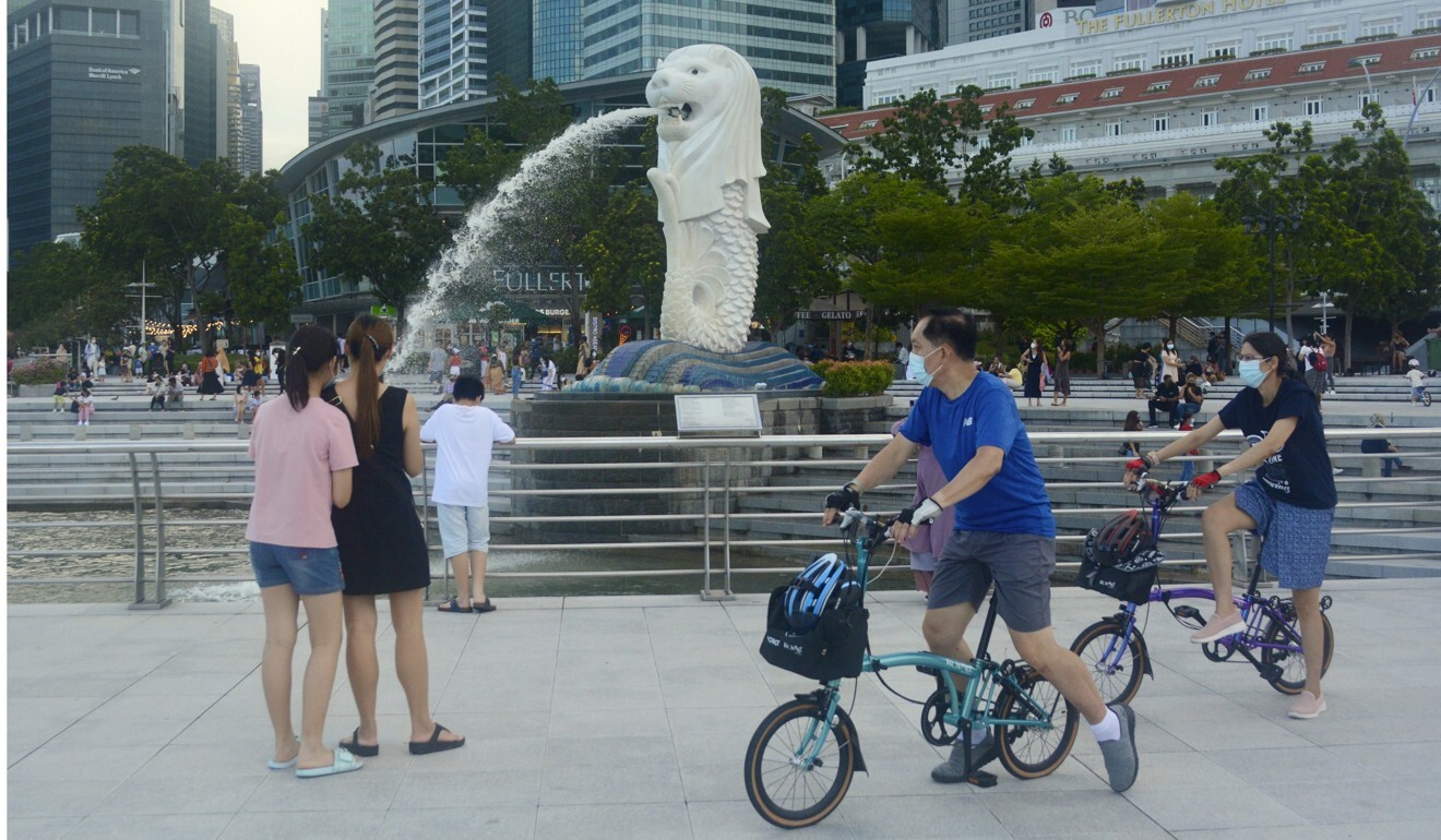 The Merlion statue in Singapore, which has extended its two-person limit on social gatherings until late November. Photo: AP