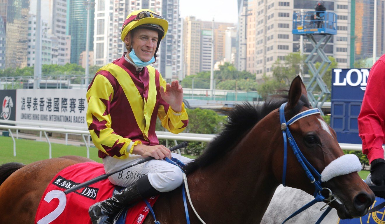 Blake Shinn enjoys Bear Again’s victory.