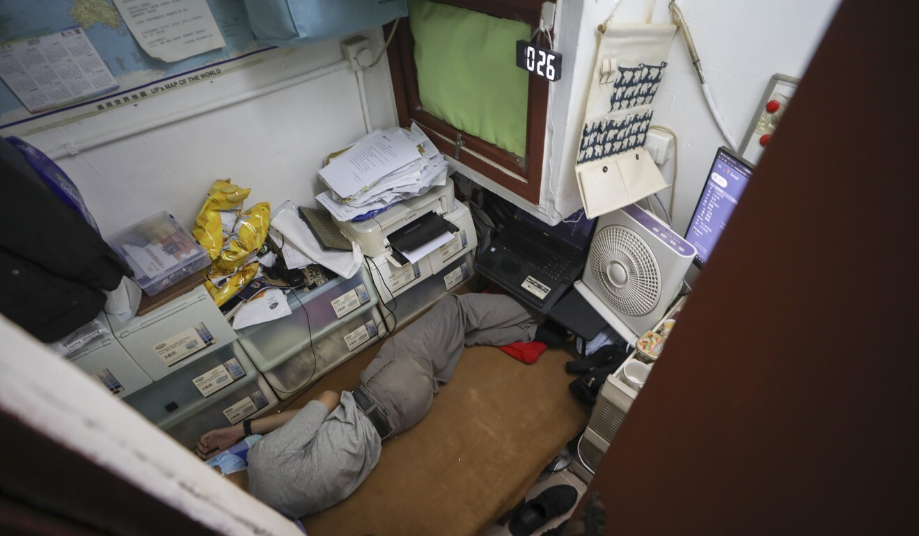 Poor living conditions in Hong Kong have forced some residents to move to the mainland. Photo: SCMP