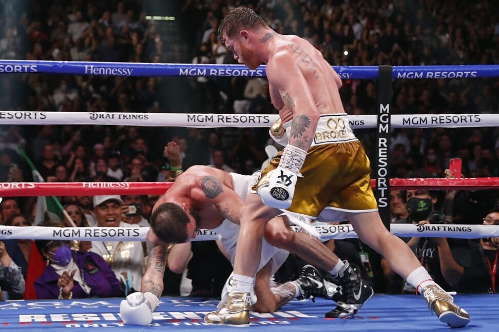 Canelo Alvarez Beats Caleb Plant To Become Undisputed Super ...