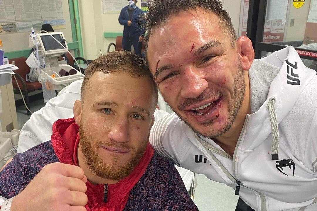 Justin Gaethje (left) and Michael Chandler pose for a picture together in hospital after their UFC 268 war. Photo: Instagram/@justin_gaethje