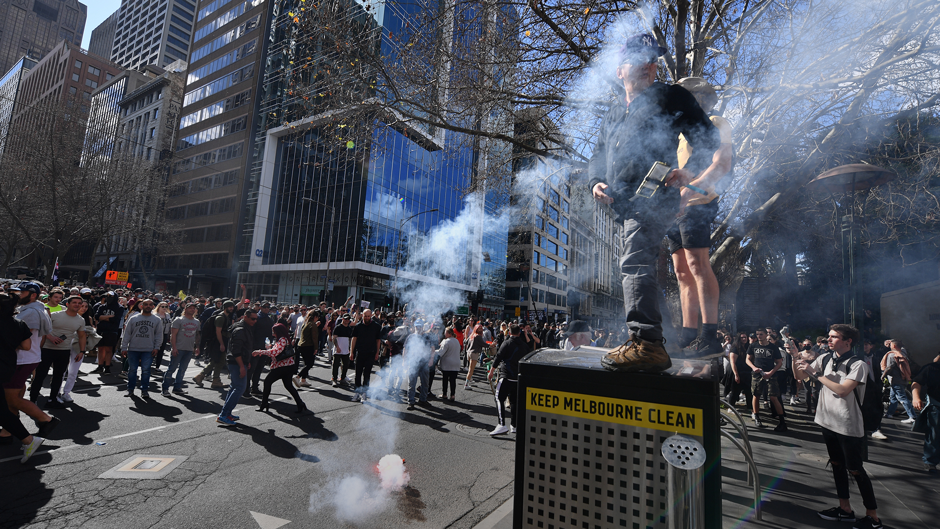 clean anti lockdown protesters clash with police in australia