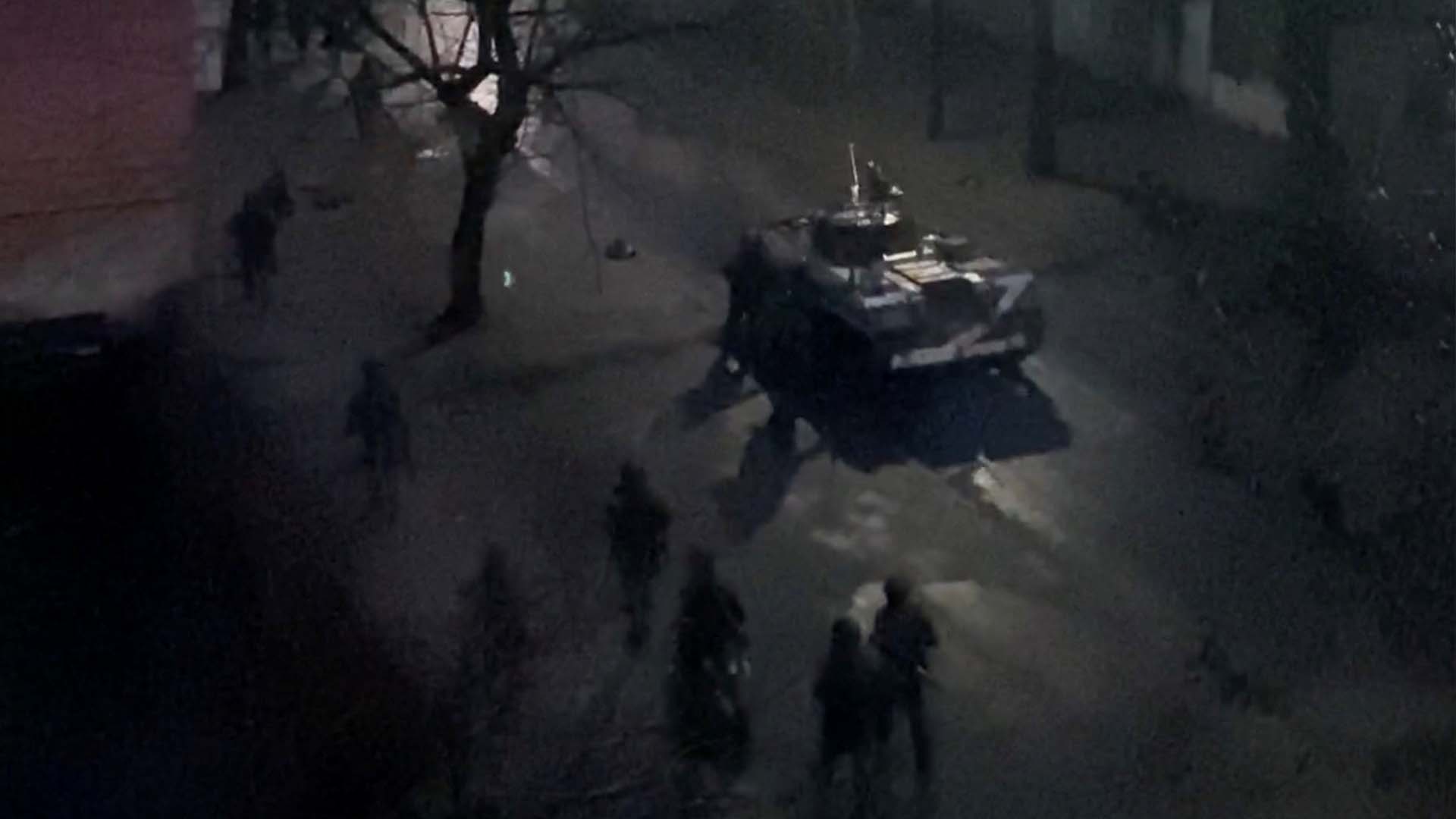 Residents of Kherson awake to Russian tanks as Moscow claims to have seized strategic city