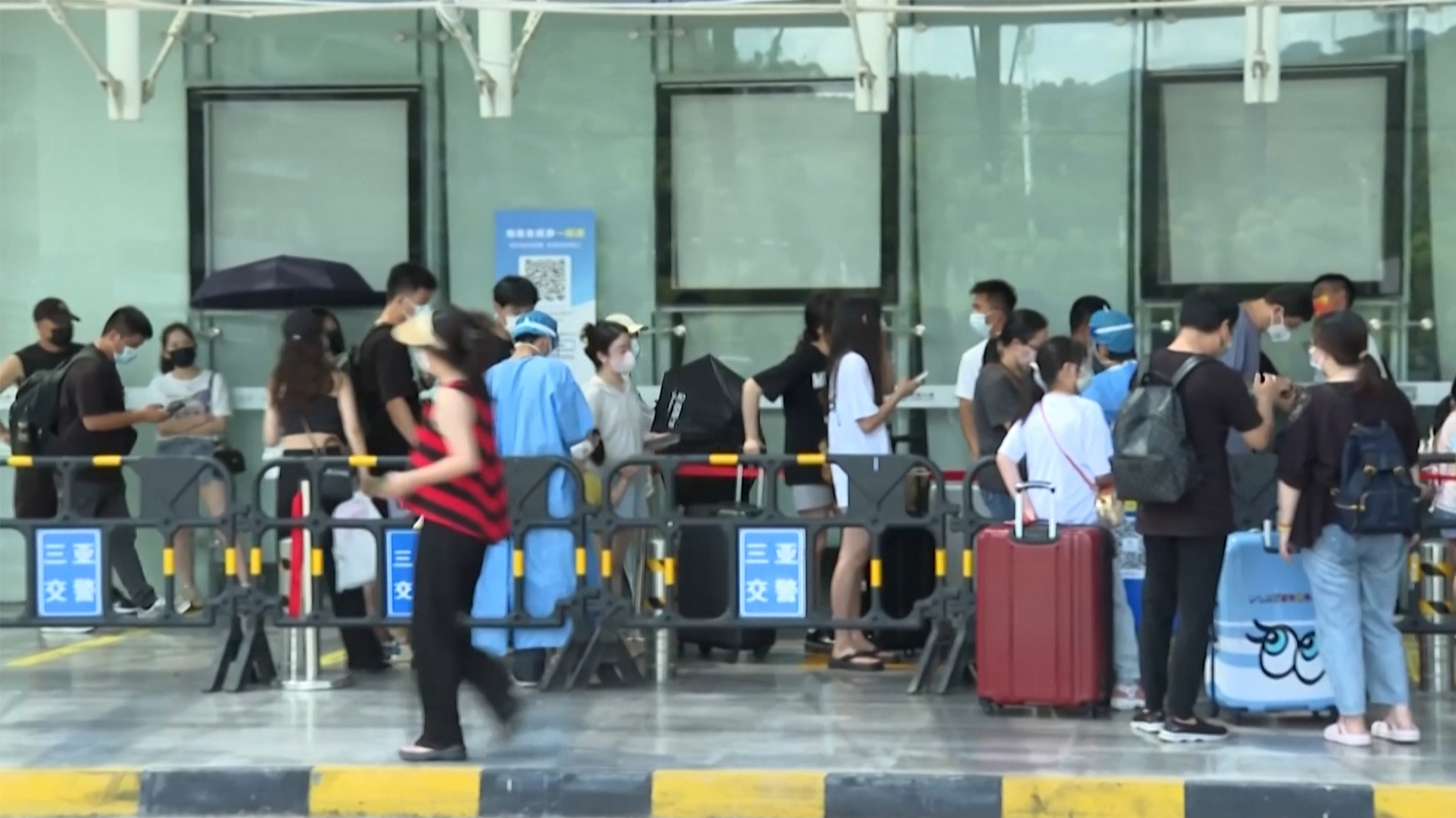 80,000 tourists trapped in ‘China’s Hawaii’ in latest Covid-19 outbreak