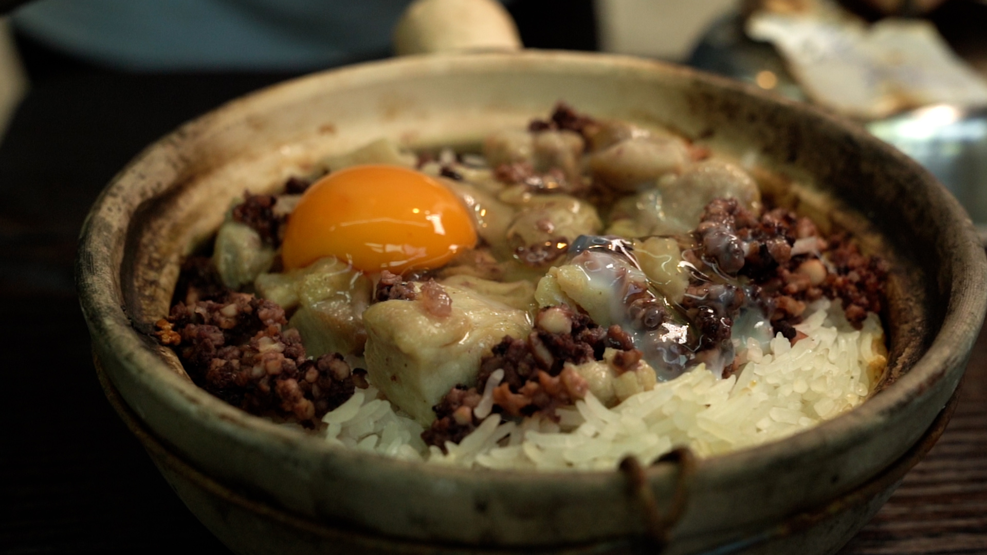 Crispy Clay Pot Rice: Hong Kong’s Ultimate Comfort Food