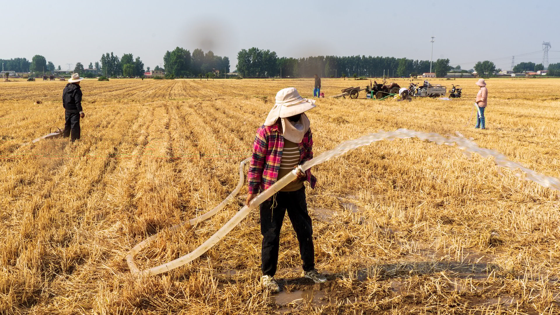 Extreme drought affects nearly 300 million in China, threatens crops