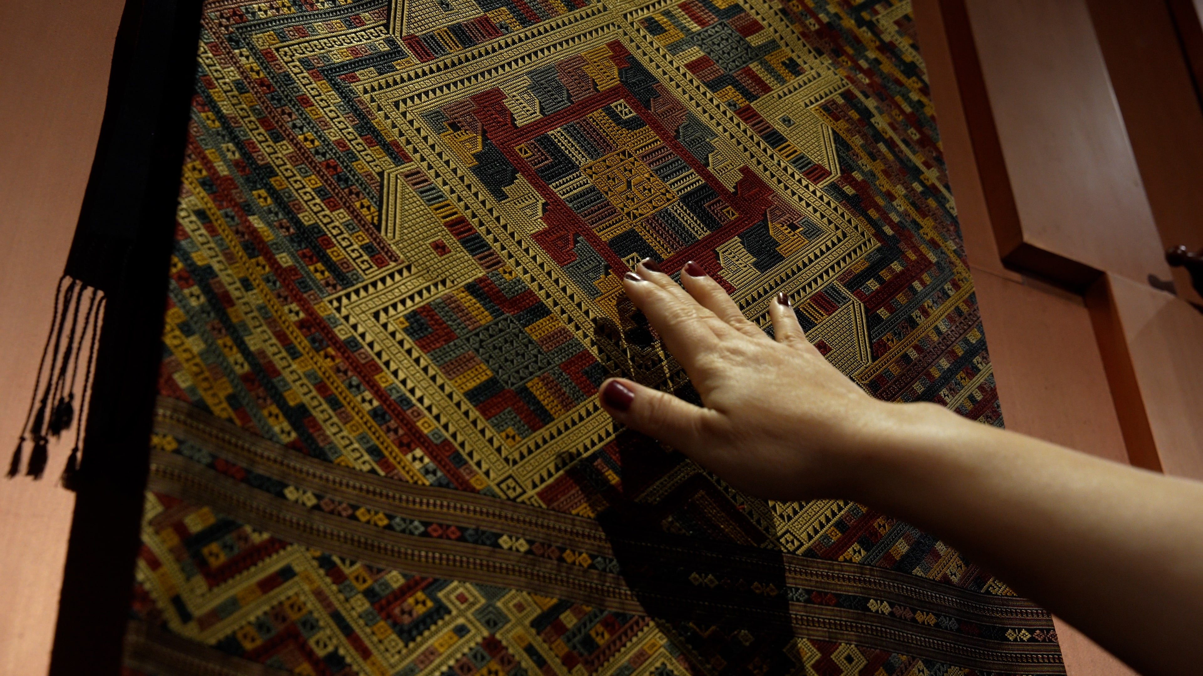 Laotian hand weaving by women designers on display at Luang Prabang exhibition