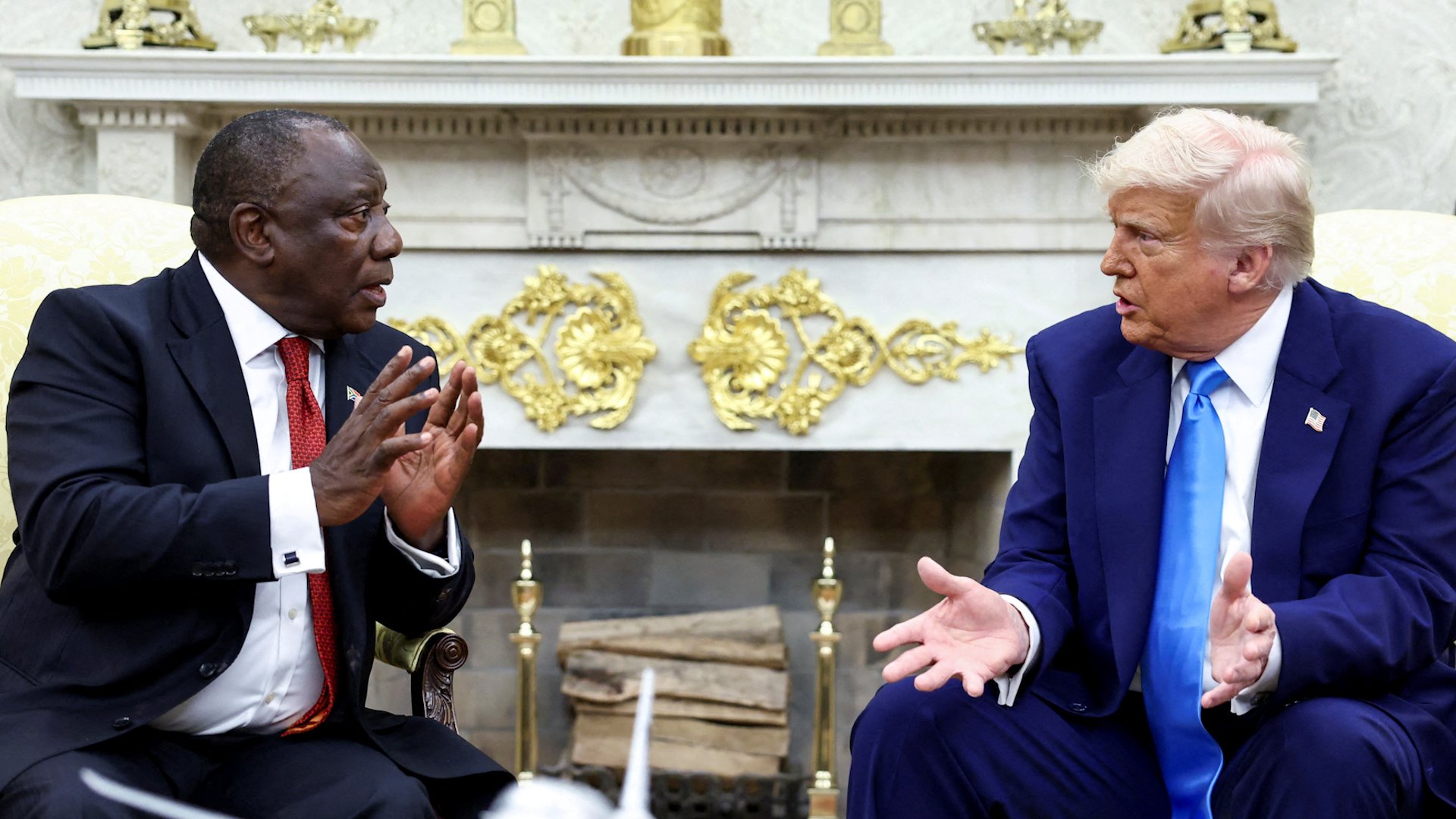 Trump ambushes South Africa’s Ramaphosa with false ‘white genocide’ claims