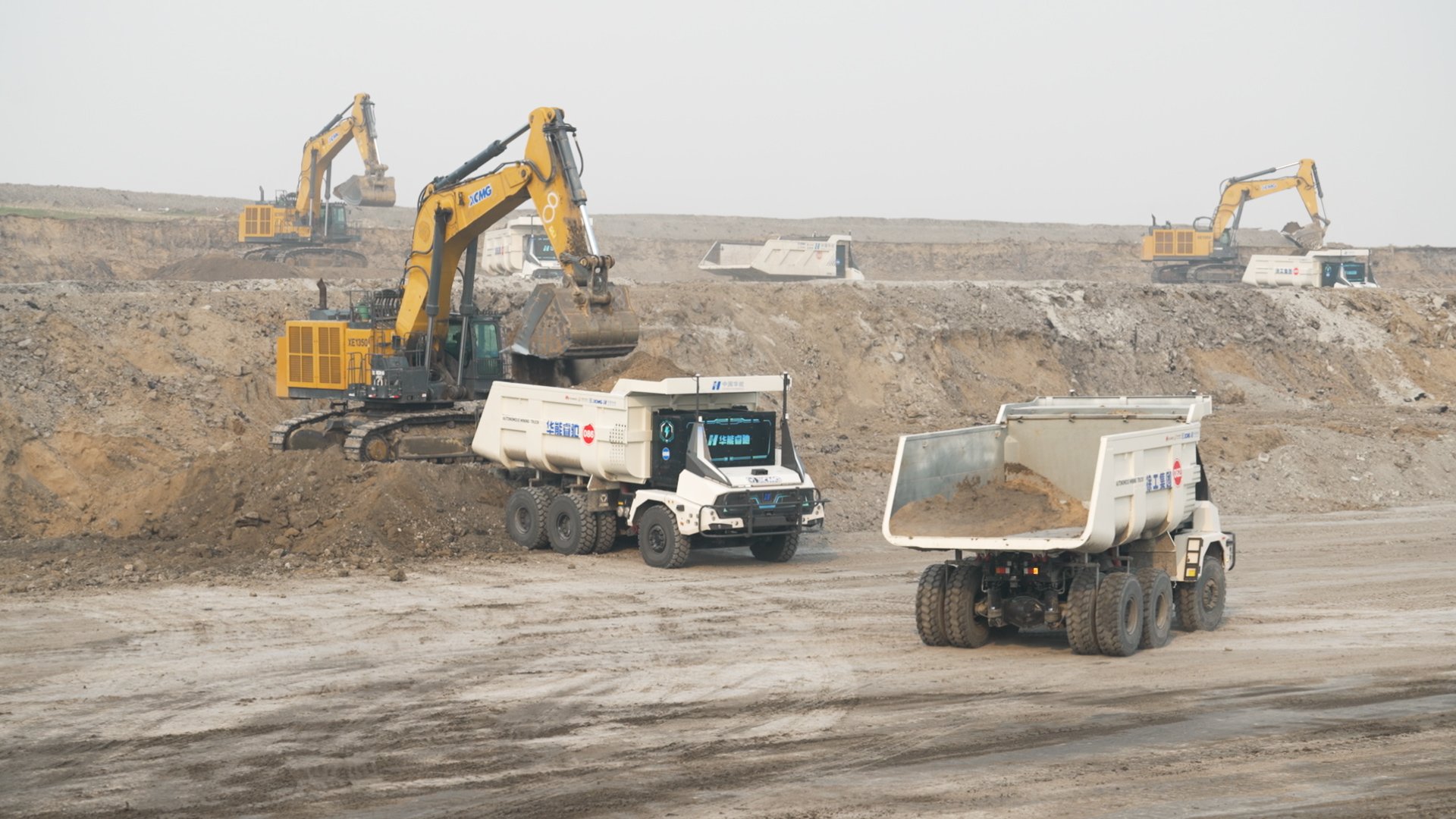 China rolls out world’s largest fleet of driverless mining trucks powered by Huawei tech
