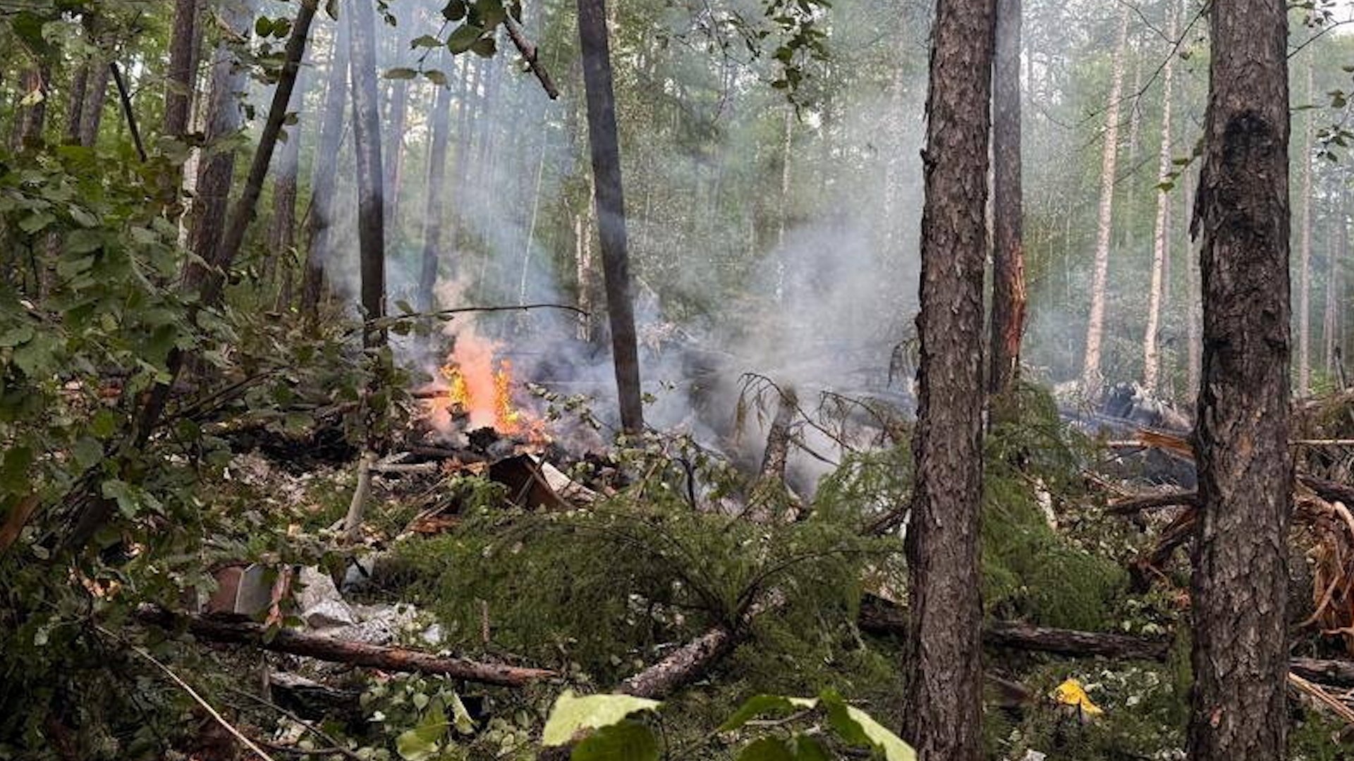 Russian plane crash kills all 48 on board in country’s far east