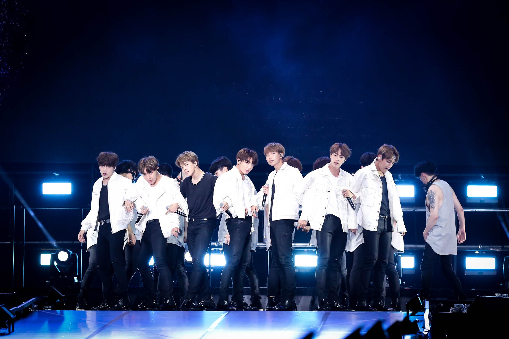 K-POP・アジア bts THE WINGS TOUR IN JAPAN 2017 BTS Live TRILOGY EPISODE III THE WINGS TOUR IN JAPAN