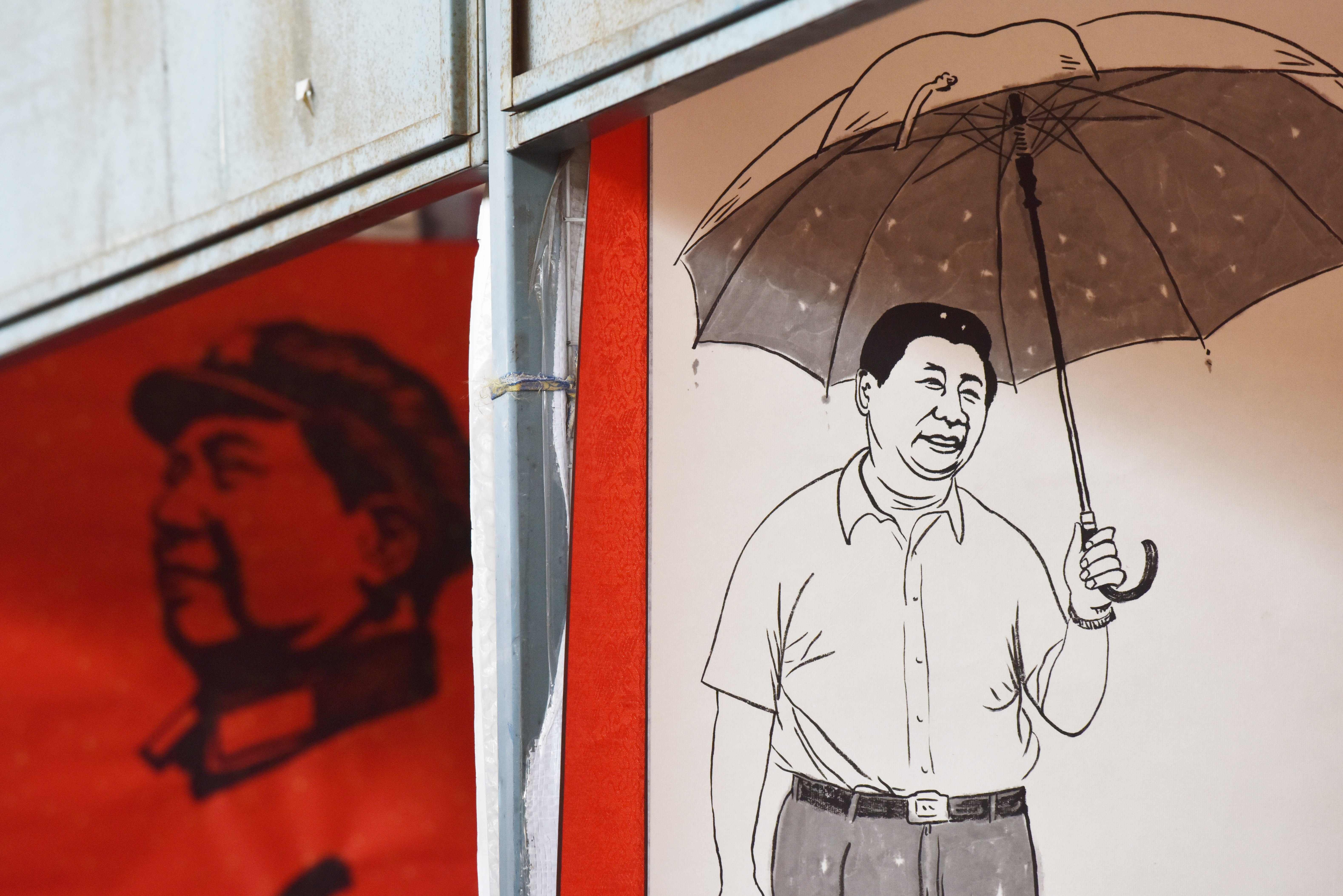 Mao Zedong (left) ruled the Communist Party for 33 years. How long will Xi Jinping stay in power?