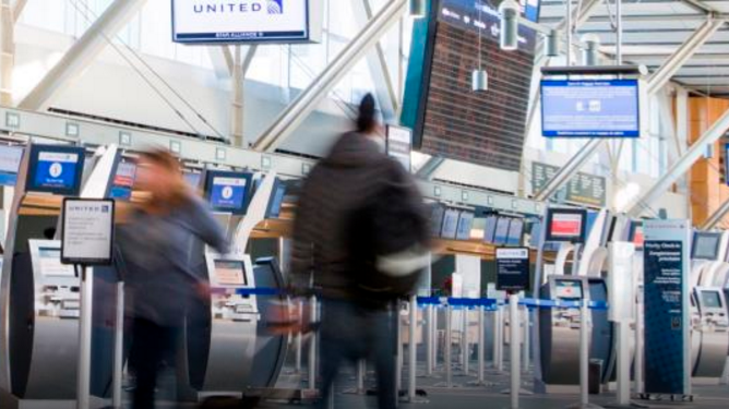 Vancouver Airport Authority has no plans to install X-ray scanners at terminal entrances. Photo: YVR.ca