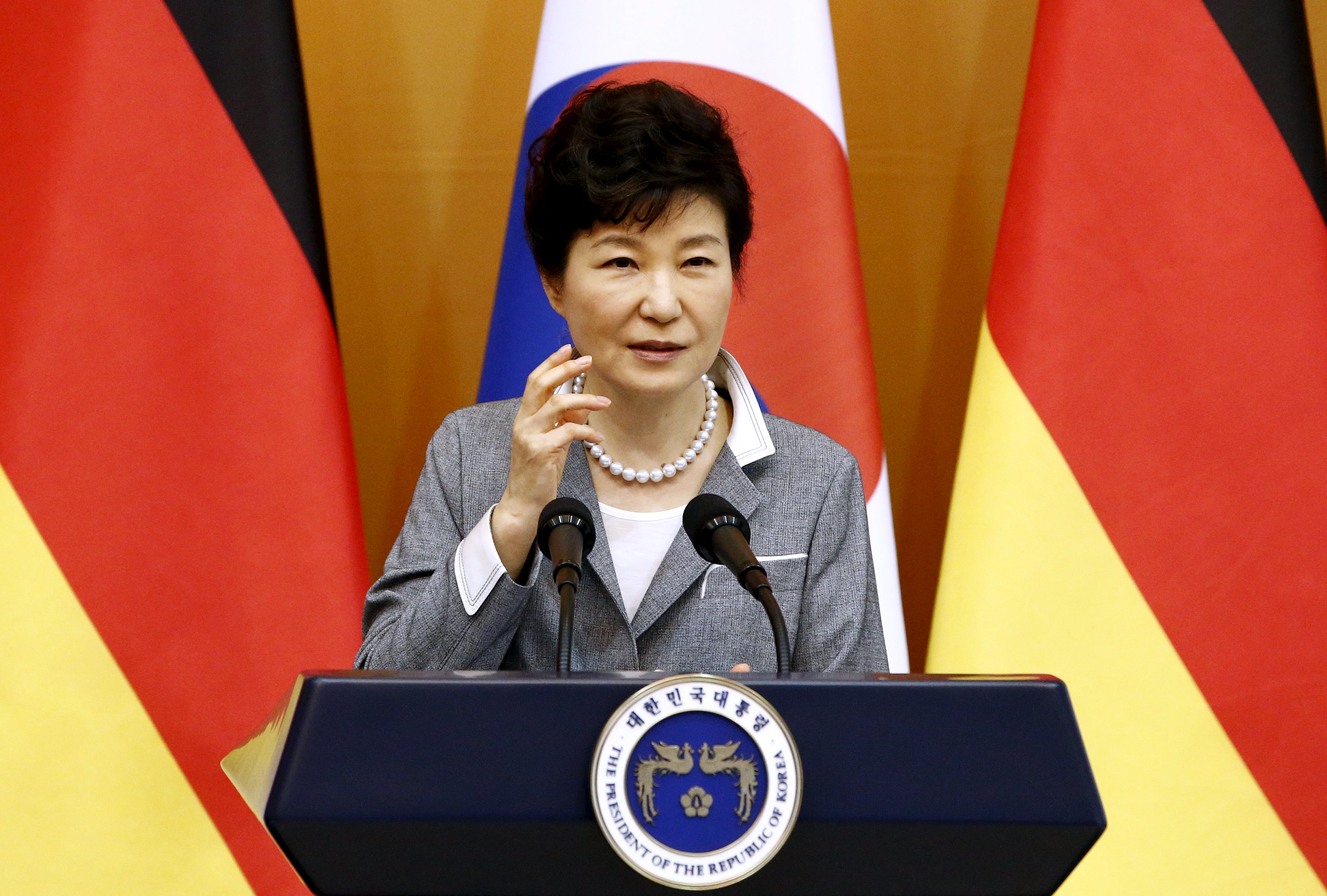 South Korean President Park Geun-Hye speaks during a joint news conference with German President Joachim Gauck (unseen) after their meeting at the presidential house in Seoul, South Korea October 12, 2015. REUTERS/Jeon Heon-Kyun/Pool