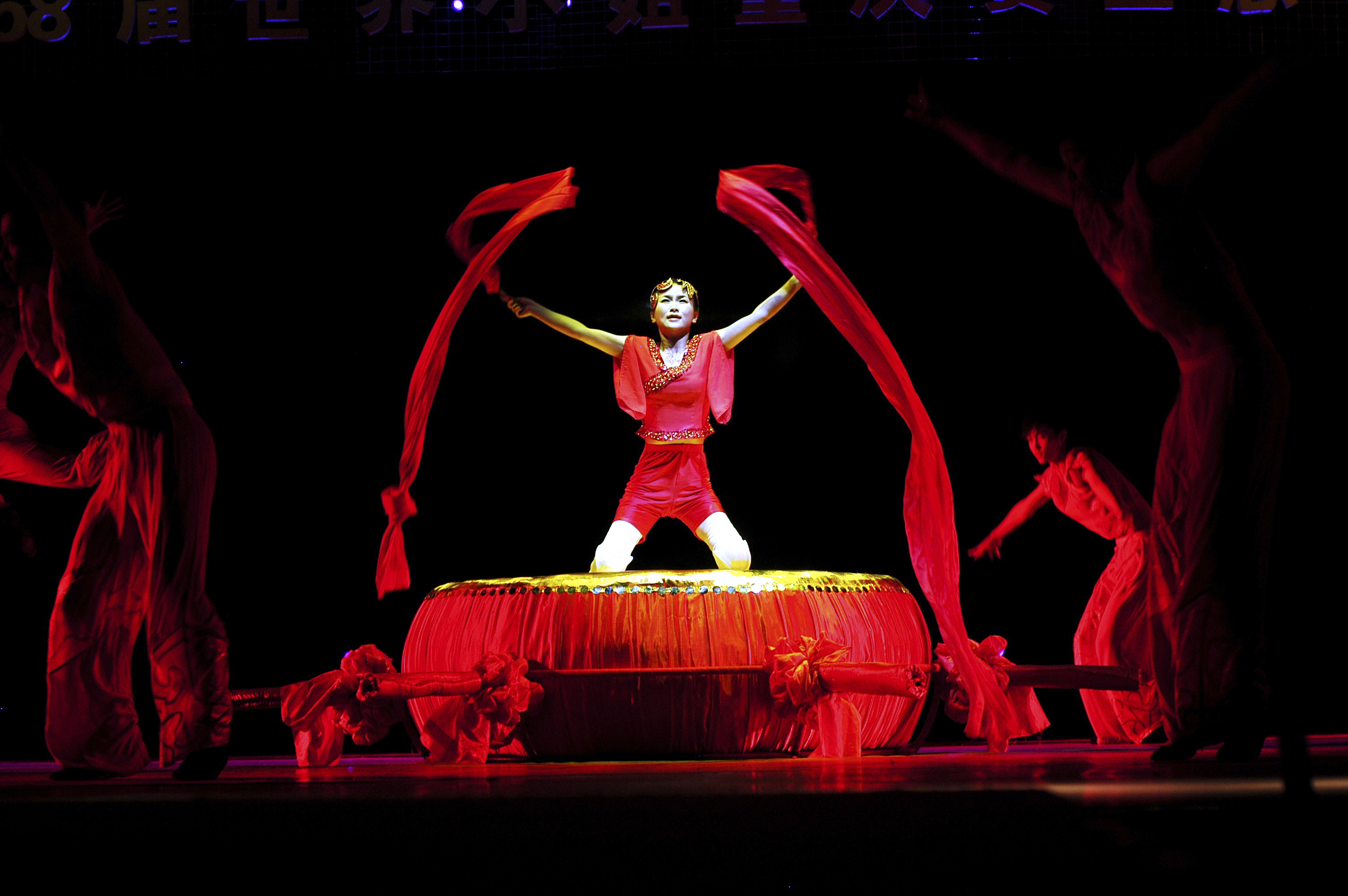 Liao Zhi, dancer who lost legs in 2008 Sichuan quake, inspires a
