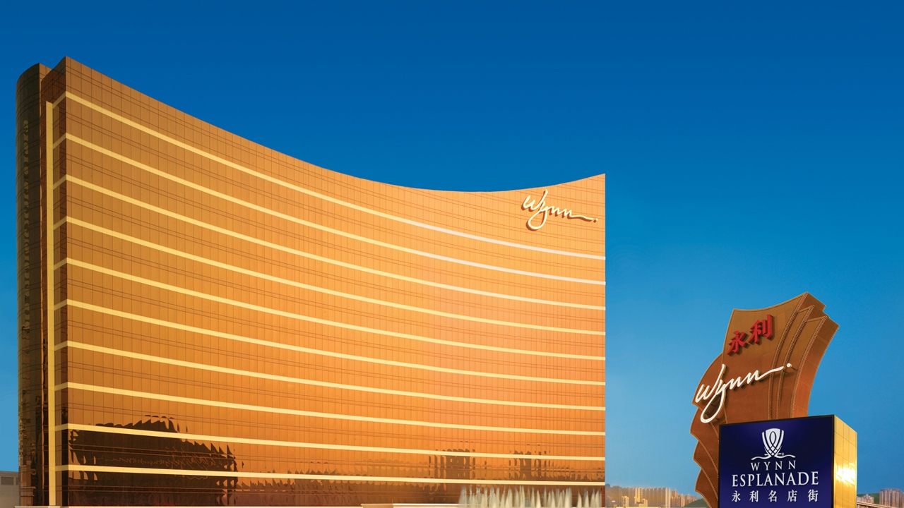 Wynn Macau saw its total operating revenues drop 26.9 per cent in the fourth quarter of 2015. Photo: SCMP Pictures