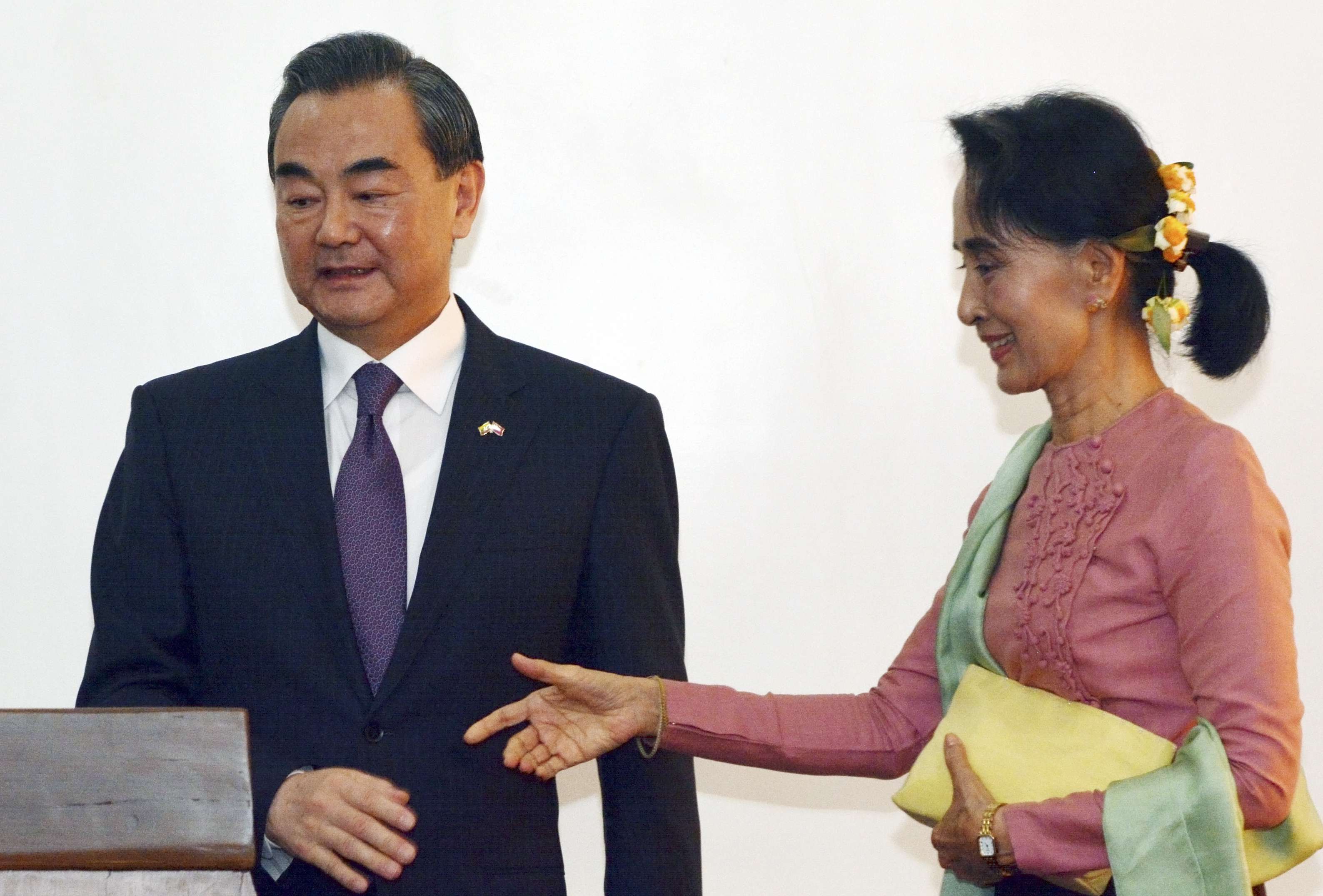 Wang Yi (left) pictured with Myanmar’s Foreign Minister Aung San Suu Kyi during their press conference in Naypyidaw. Photo: AP