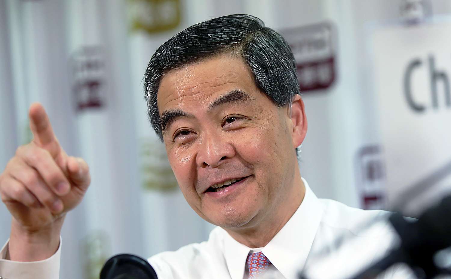 The Chief Executive’s Office clarified that CY Leung was never in touch with Airport Authority officials, though he did speak to airline staff over his daughter’s phone. Photo: Sam Tsang