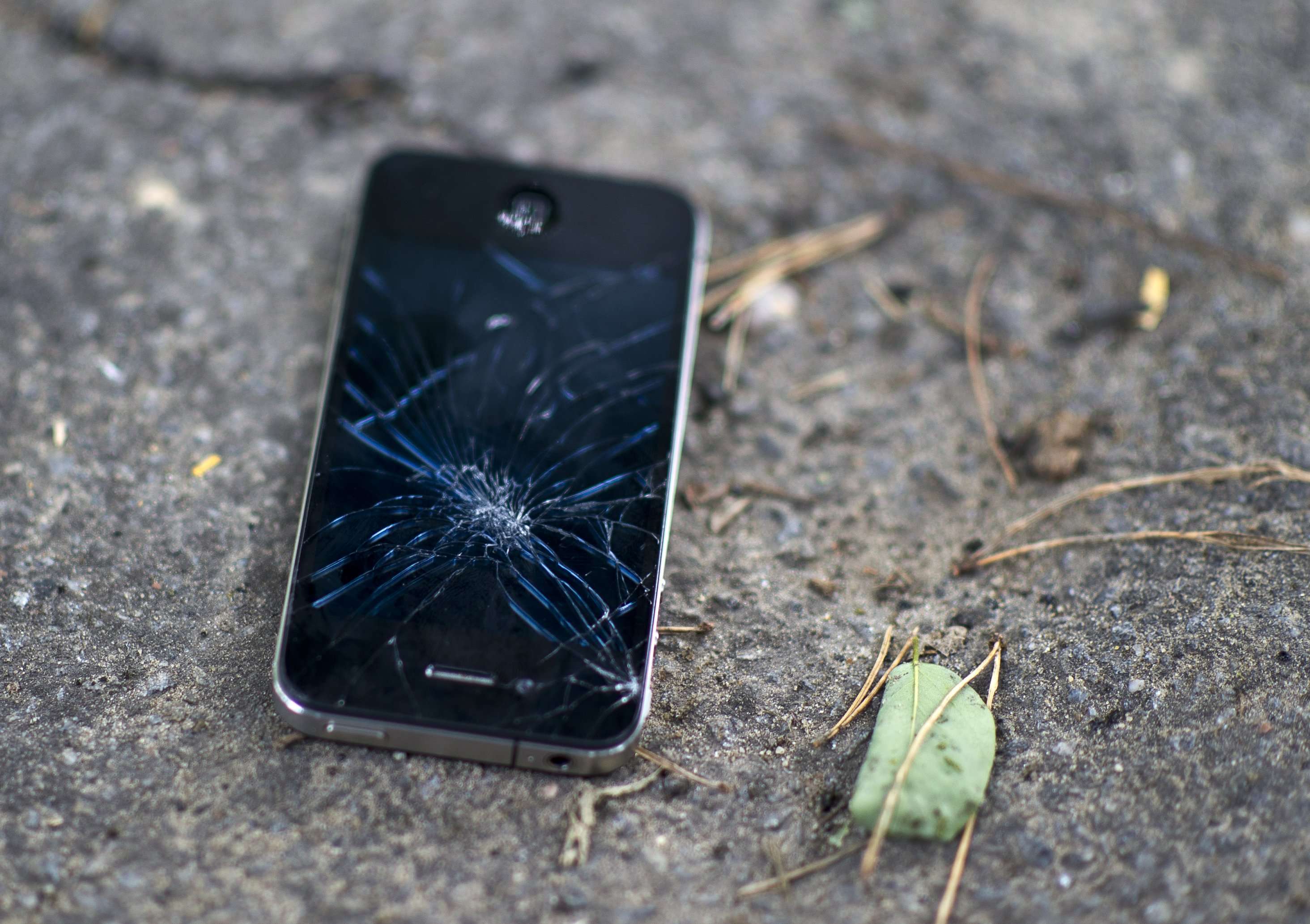 Seeing your smartphone fall to the ground and break is as stressful as public speaking or taking an exam. Photo: Corbis
