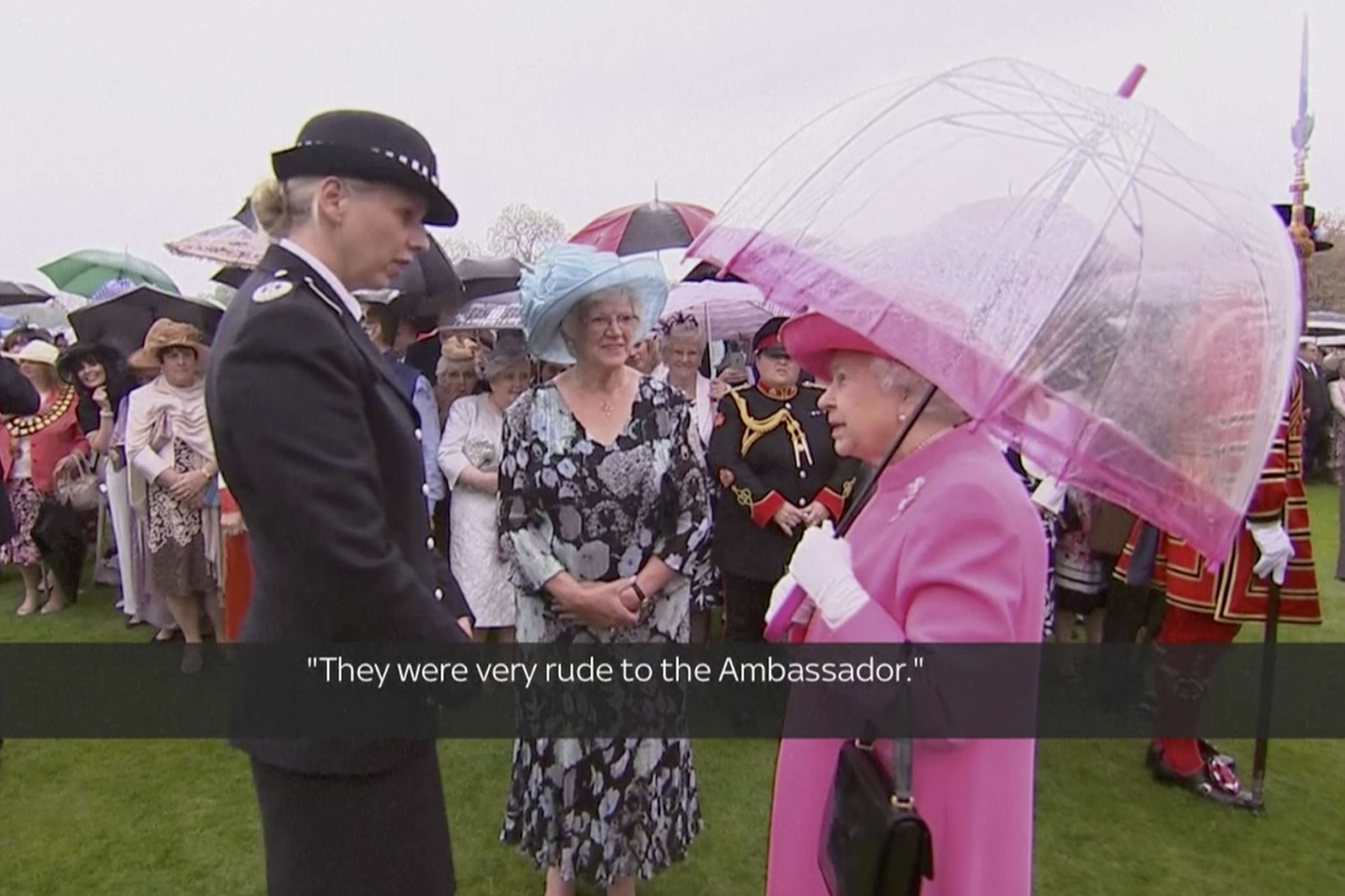An image from the video which shows the queen complaining about the rudeness of some officials during President Xi Jinping’s trip to Britain last year. Photo: Associated Press