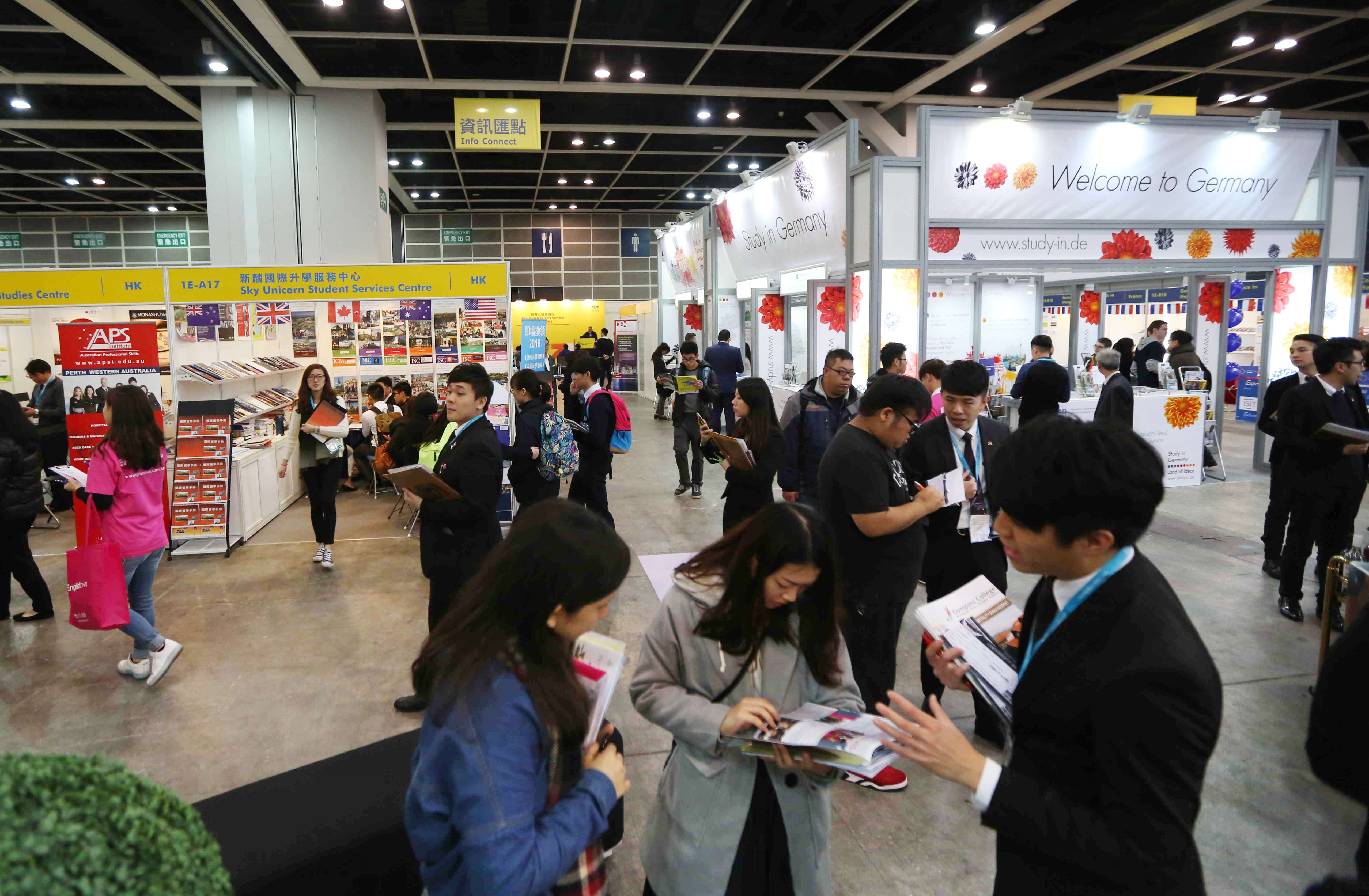 A careers expo in Hong Kong earlier this year. The percentage of people with higher education earning less than HK$20,000 a month increased from 42 per cent in 2001 to 45 per cent in 2011. Photo: Nora Tam