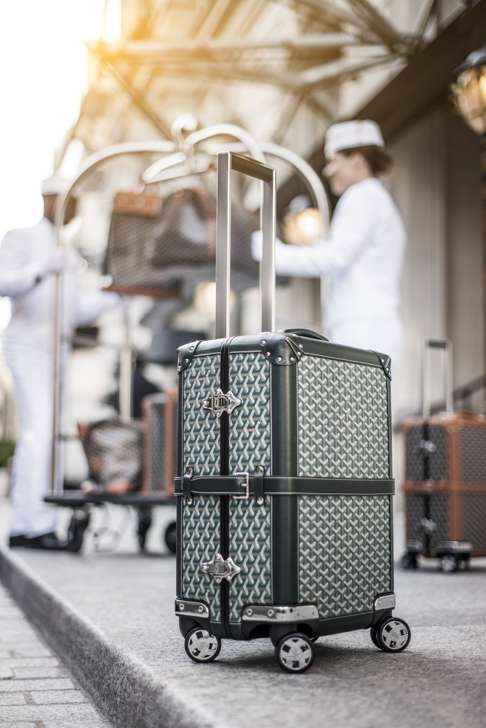luggage trolley goyard