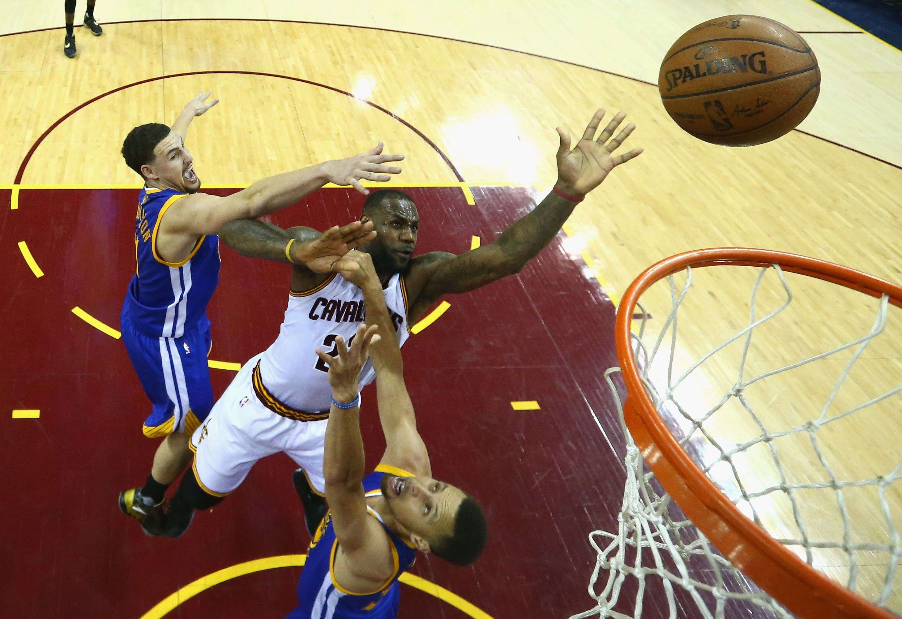 LeBron James served a timely reminder to the Warriors’ ‘Splash Brothers’ that he is still a force in NBA. Photo: AFP