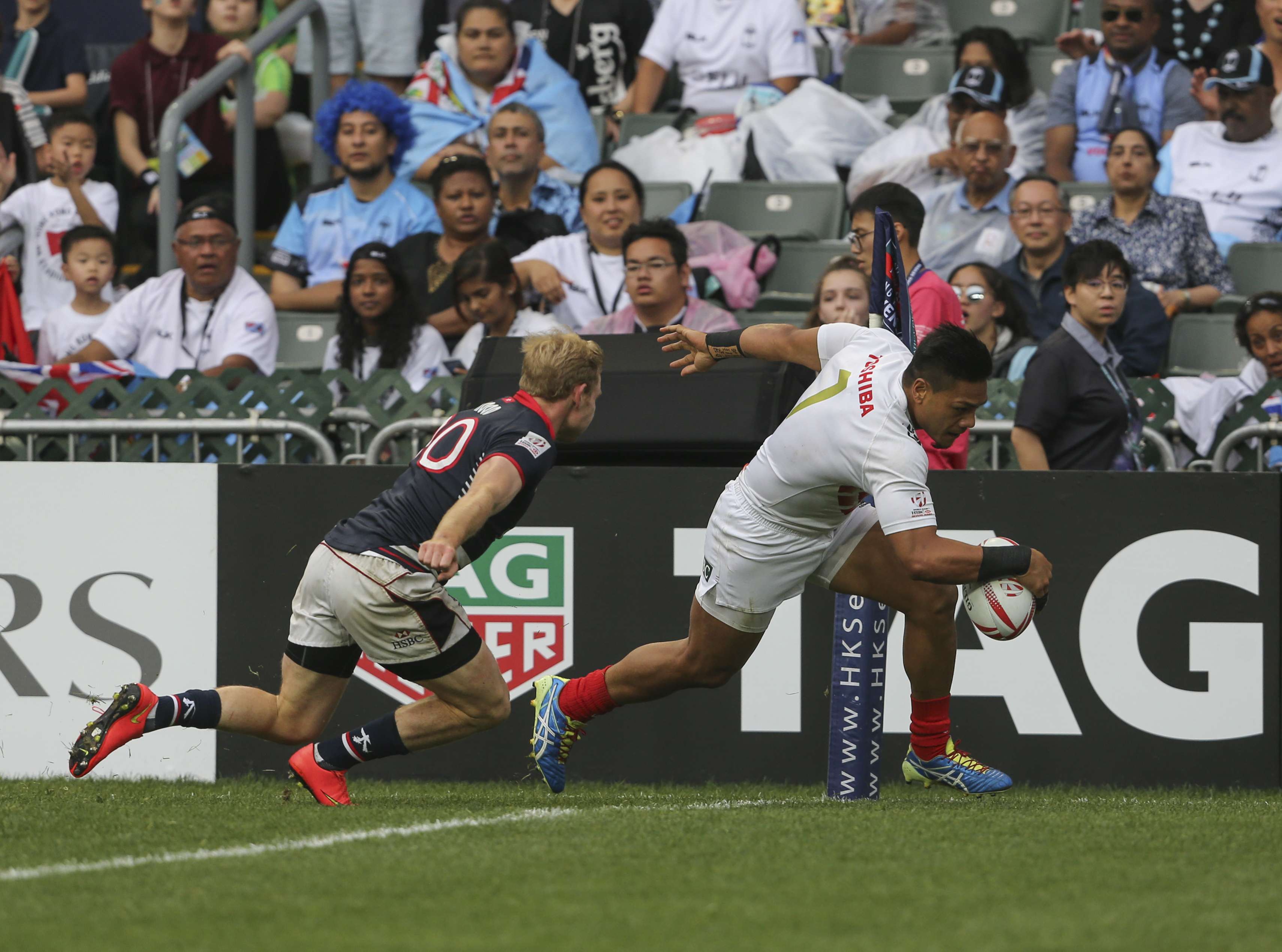 Japan in action against Hong Kong at the 2016 Cathay Pacific/HSBC Hong Kong Sevens. Photos: SCMP