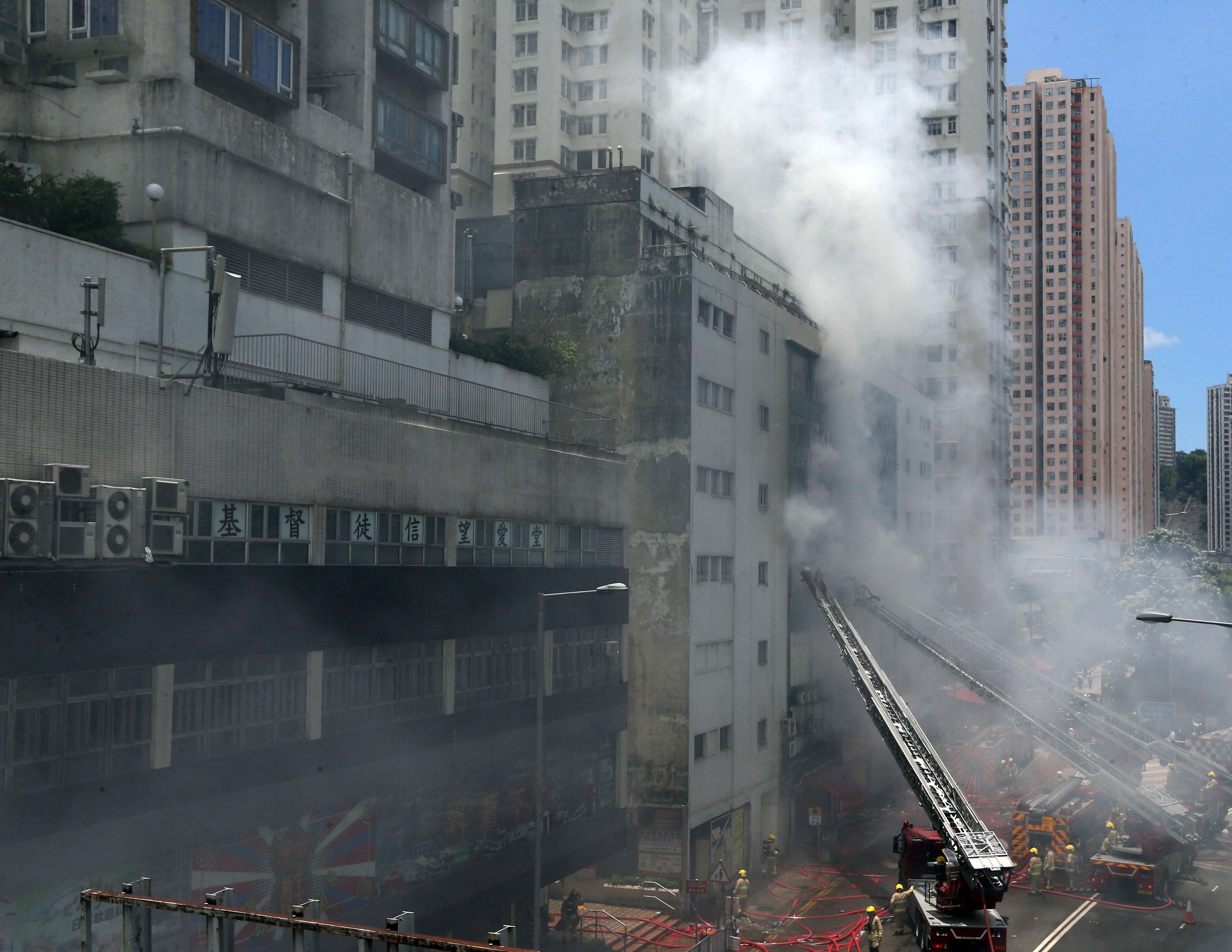 The Ngau Tau Kok industrial blaze. Photo: Felix Wong